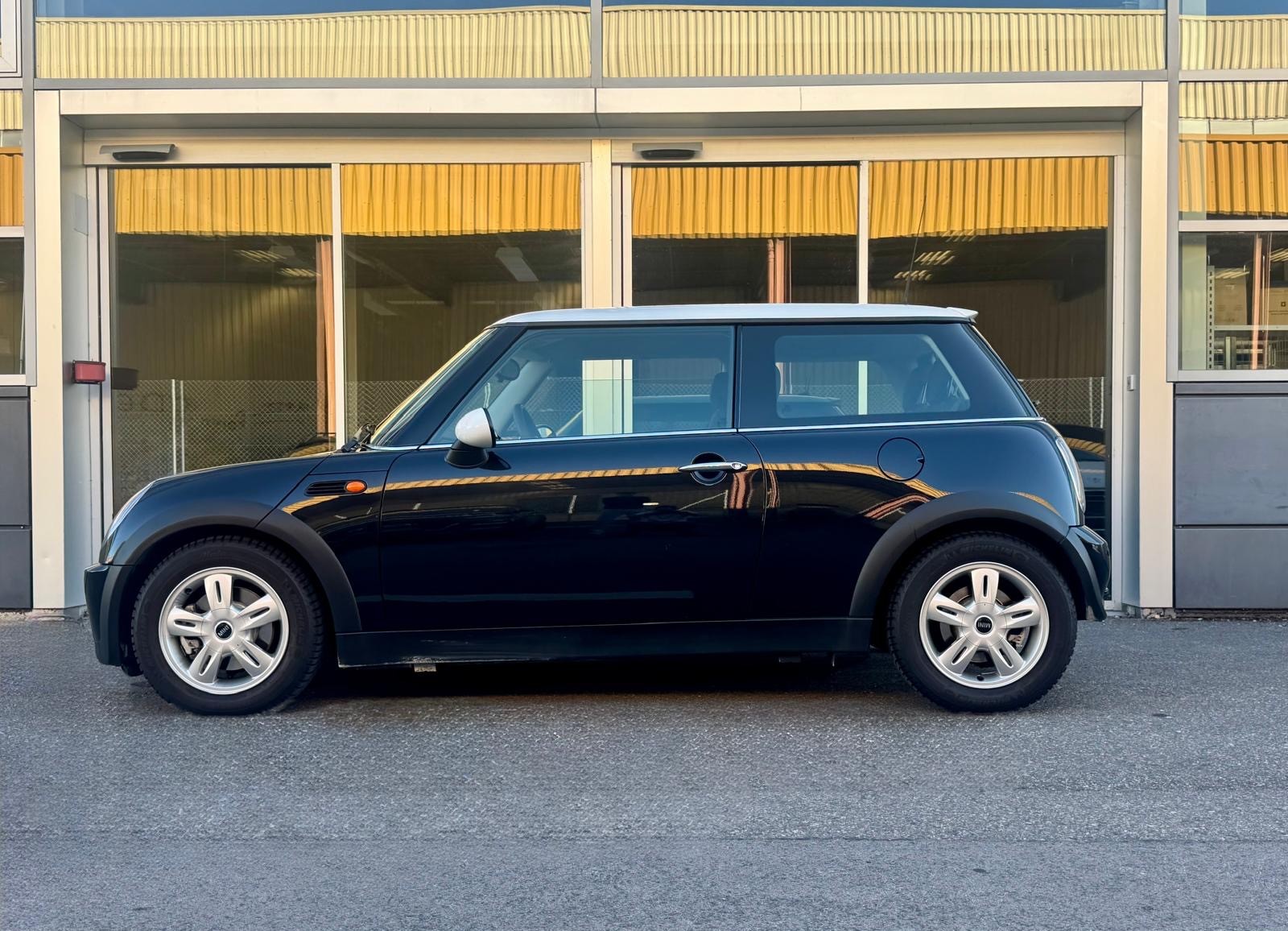 MINI Cooper-image-0