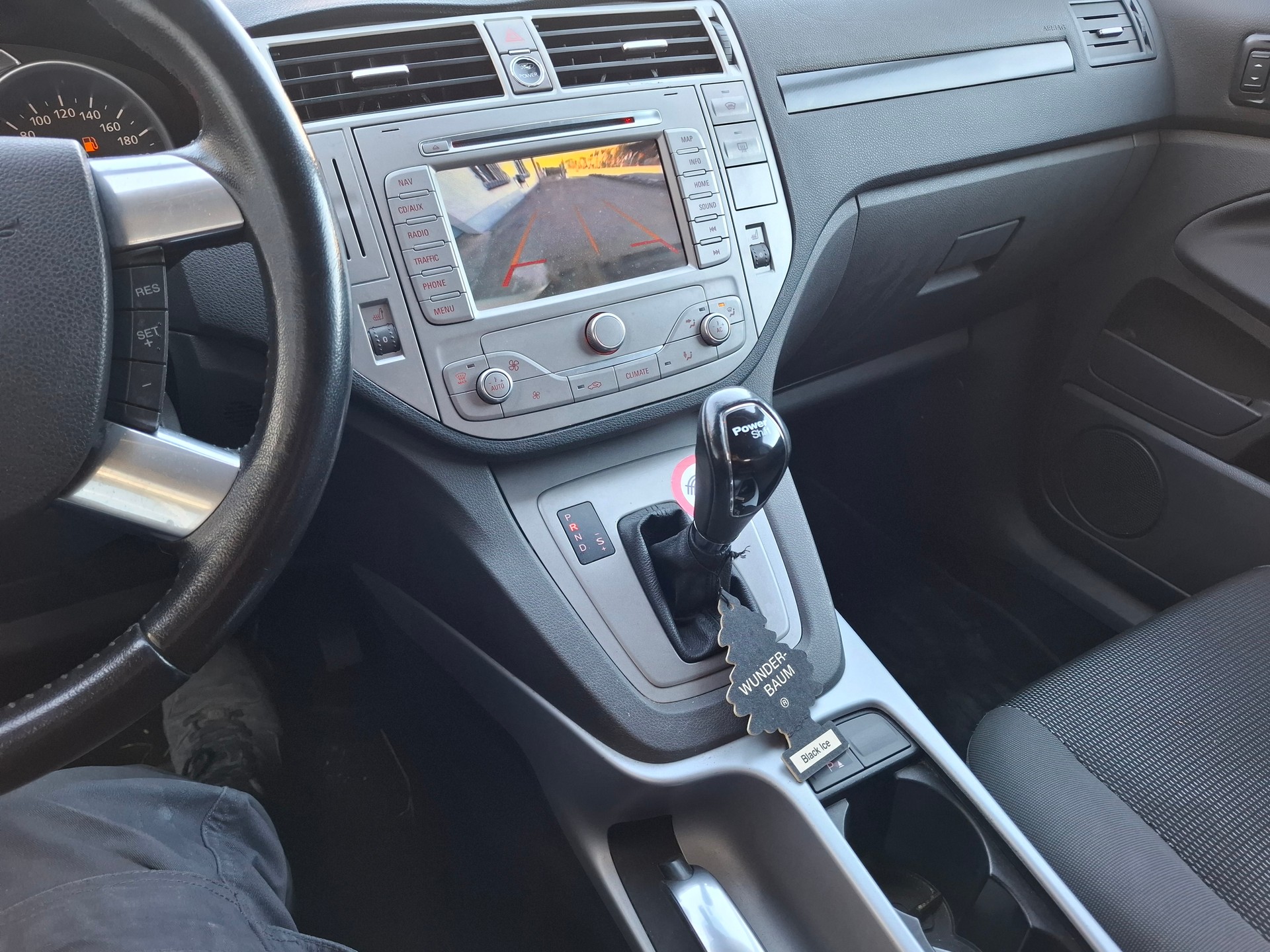 FORD Kuga 2.0 TDCi Titanium 4WD PowerShift-image-9