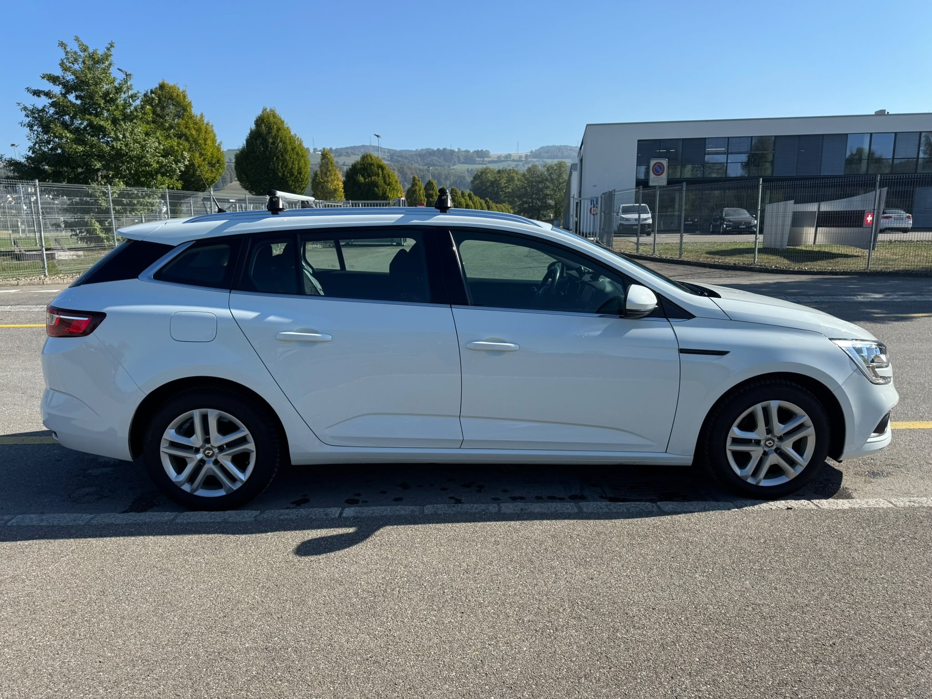 RENAULT Mégane Grandtour 1.5 dCi Business EDC-image-5