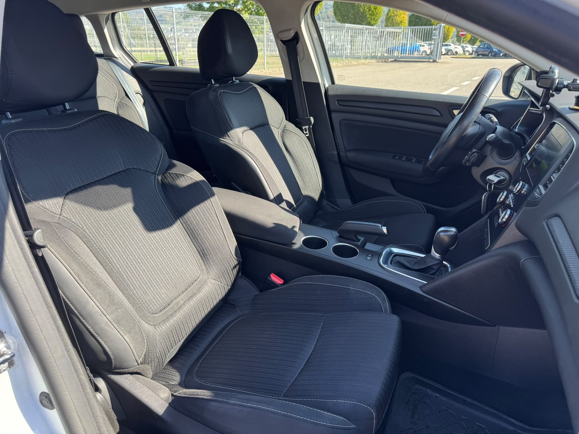 RENAULT Mégane Grandtour 1.5 dCi Business EDC-image-12
