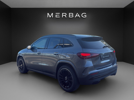 MERCEDES-BENZ GLA 200 Night Star 7G-D-image-1
