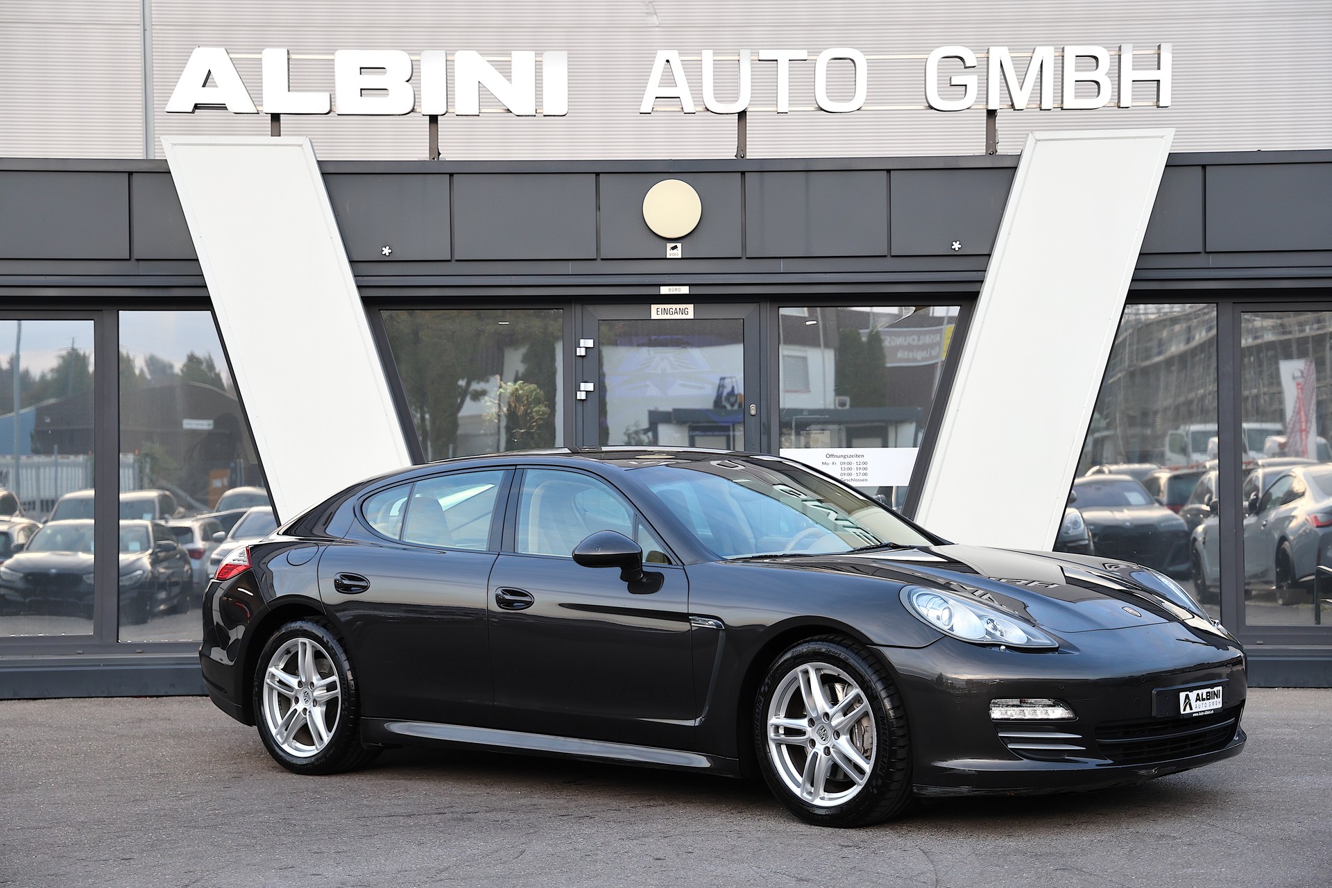 PORSCHE Panamera 3.6 V6 4 PDK-showroom-element-1