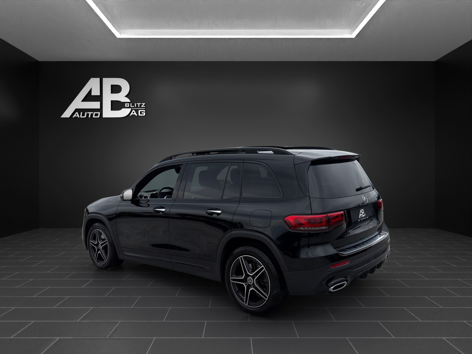 MERCEDES-BENZ GLB 220 d 4Matic AMG Line 8G-Tronic mit 190 PS-image-2