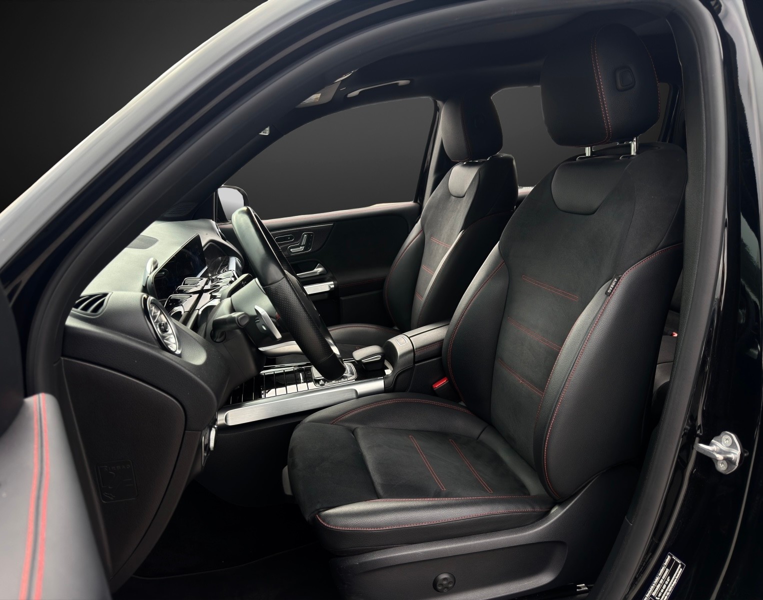 MERCEDES-BENZ GLB 220 d 4Matic AMG Line 8G-Tronic mit 190 PS-image-6