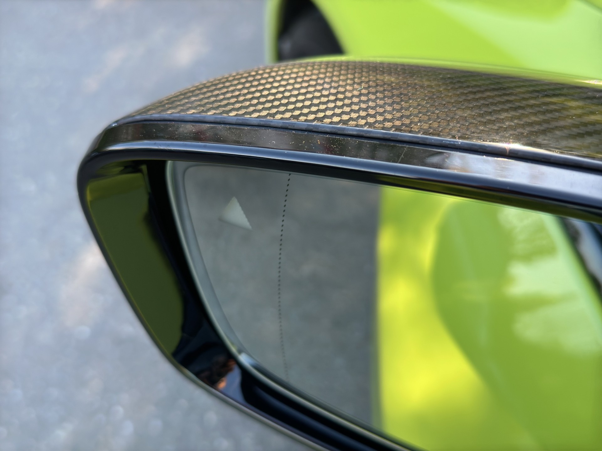 BMW M4 Coupé Competition (CH) INDIVIDUAL M Race Track Paket Carbon-image-18