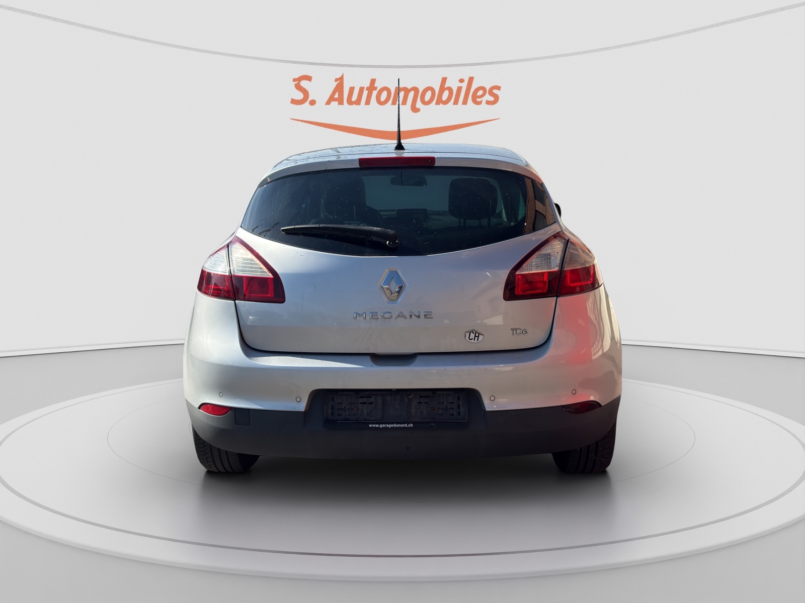 RENAULT Mégane 1.2 16V Turbo Bose-image-1