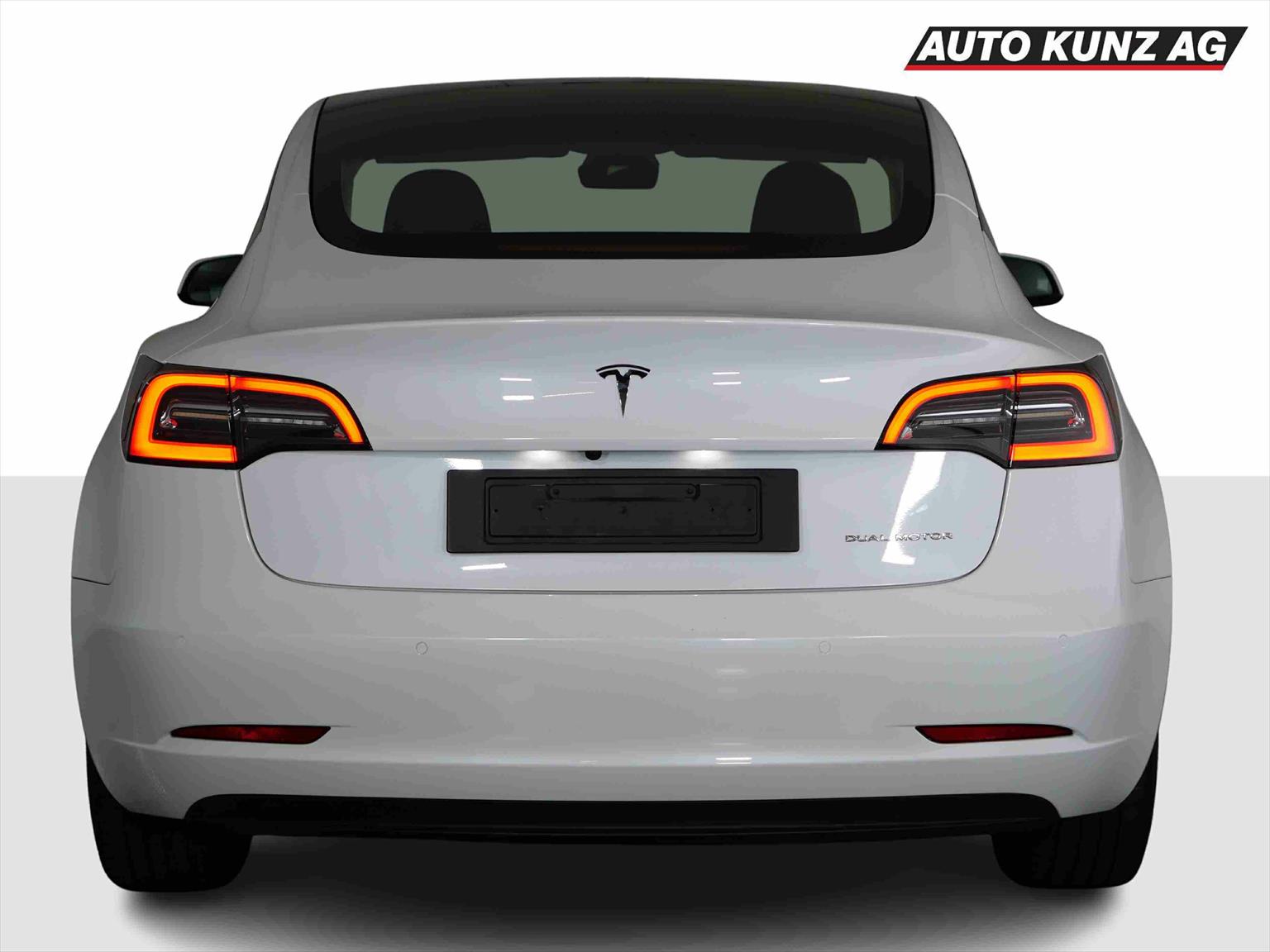 TESLA Model 3 Long Range Dual AWD-image-3