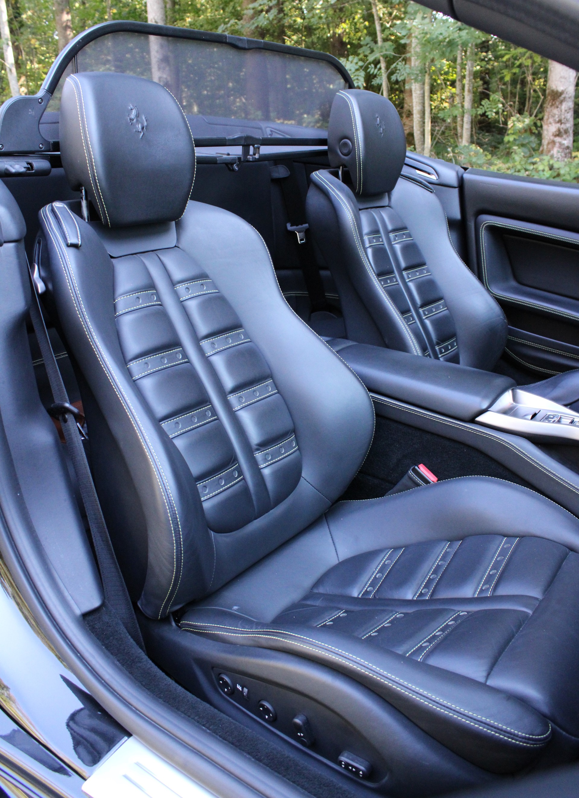 FERRARI California 4.3 V8-image-12