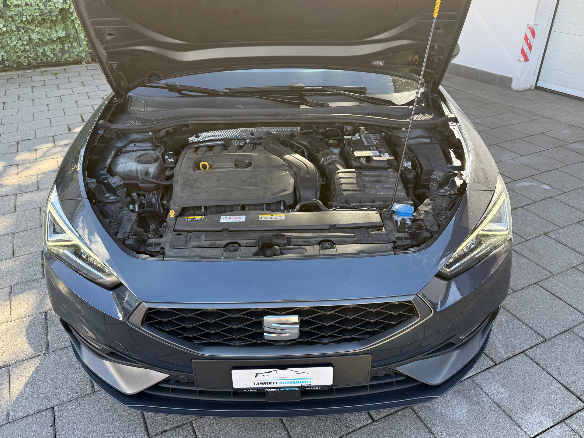 SEAT Leon ST 1.5 eTSI mHEV DSG FR-image-23