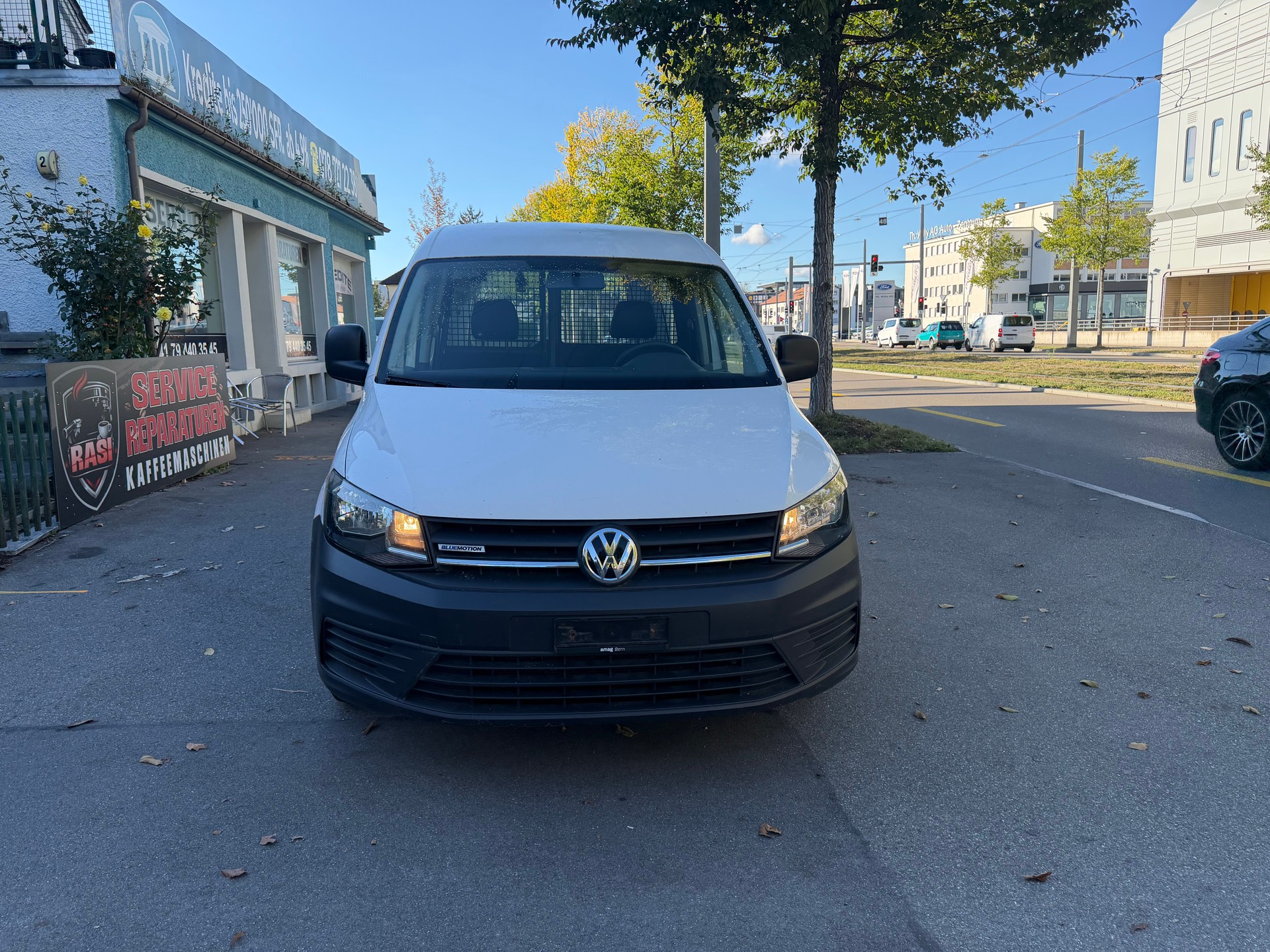 VW Caddy 1.4TGI BlueMotion Technology-image-2