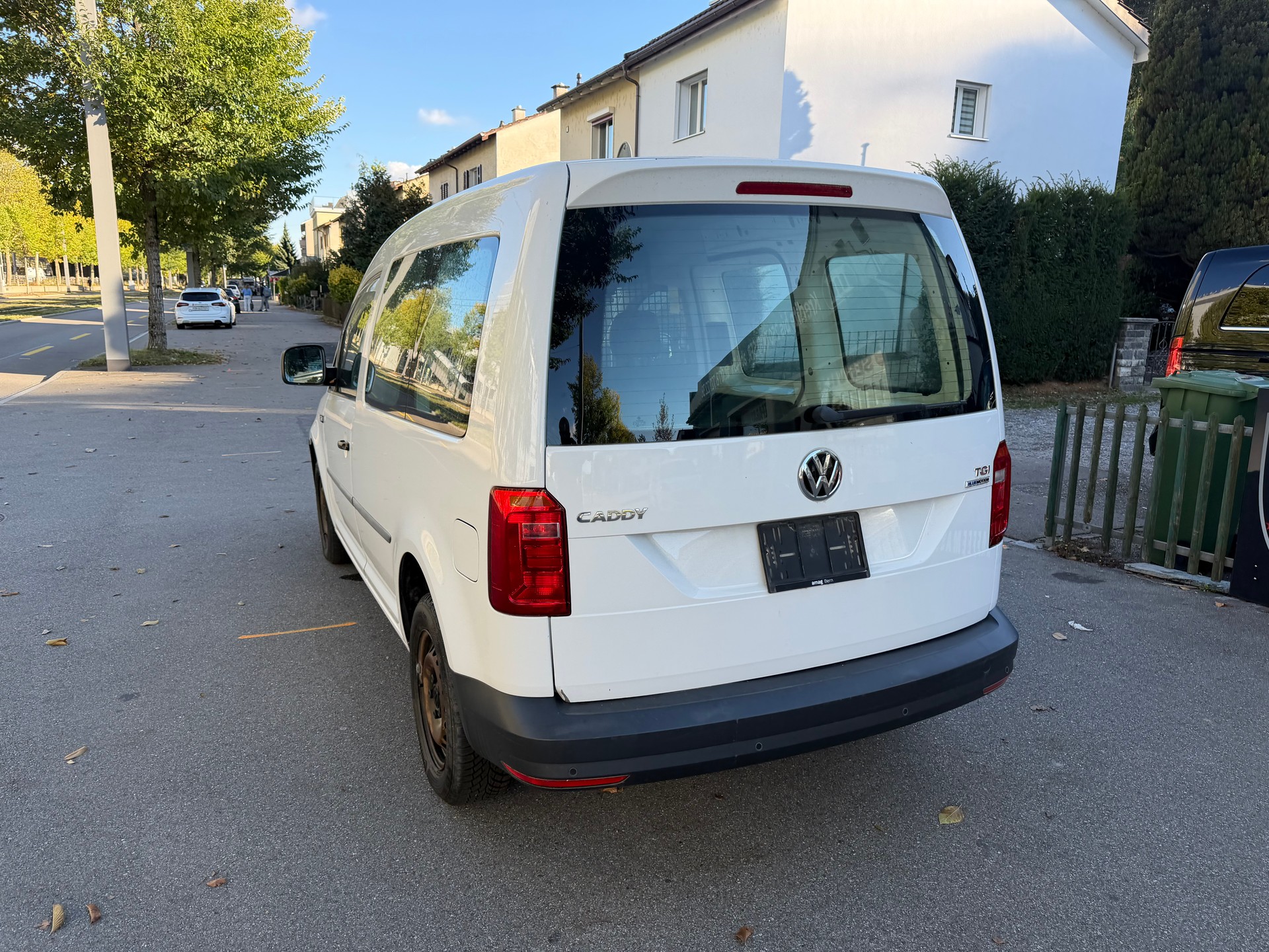 VW Caddy 1.4TGI BlueMotion Technology-image-4