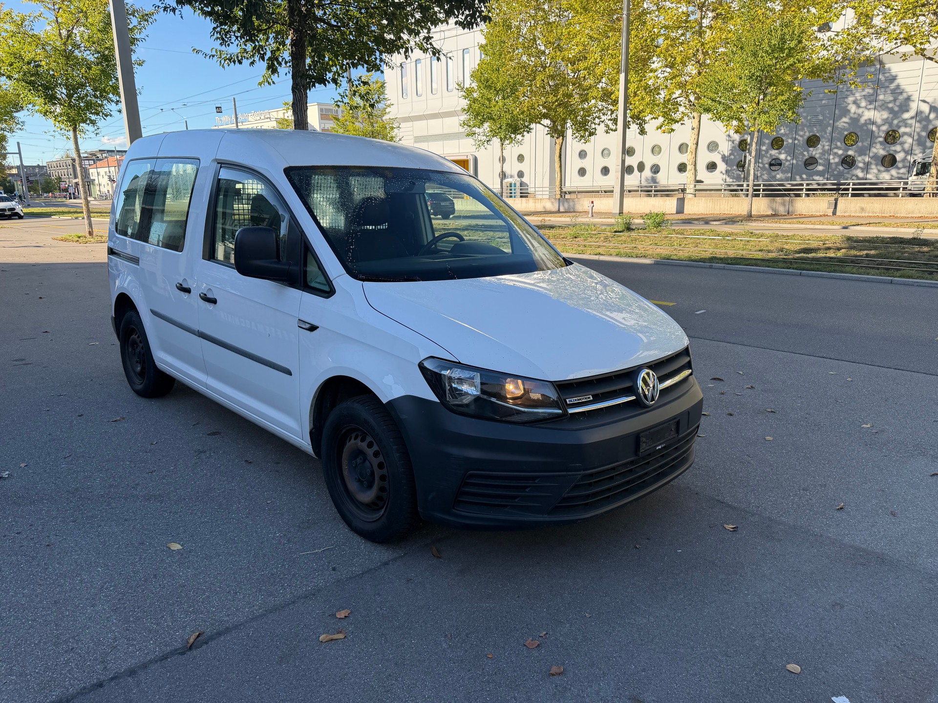 VW Caddy 1.4TGI BlueMotion Technology-image-1