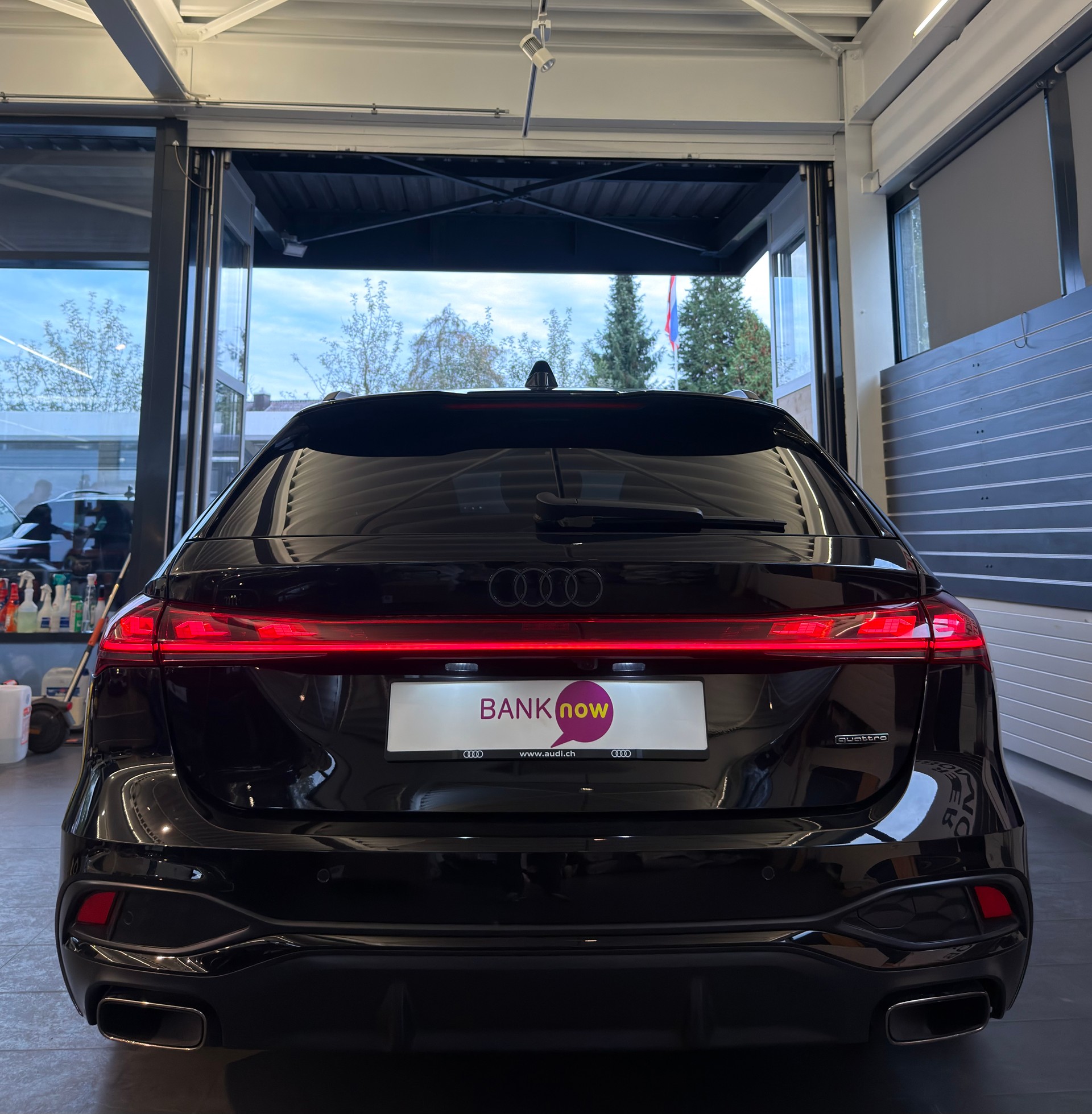 AUDI A5 Avant 2.0 TFSI quattro S-Tronic-image-5