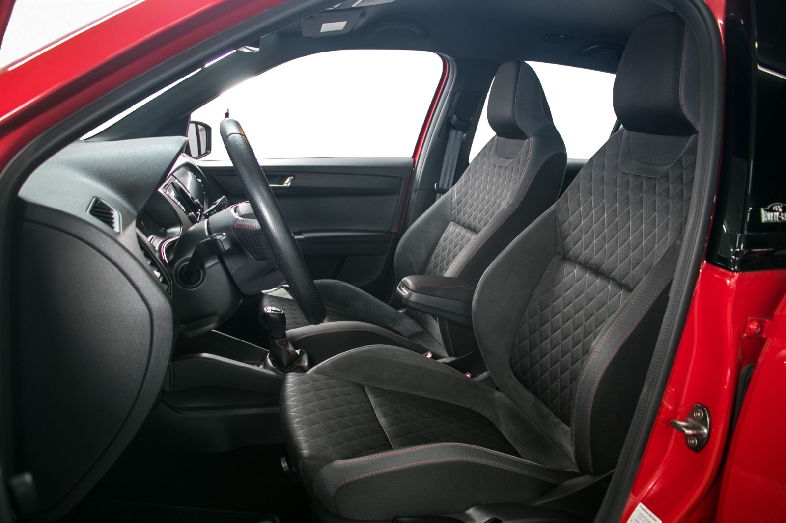 SKODA Fabia 1.0 TSI Monte Carlo-image-5