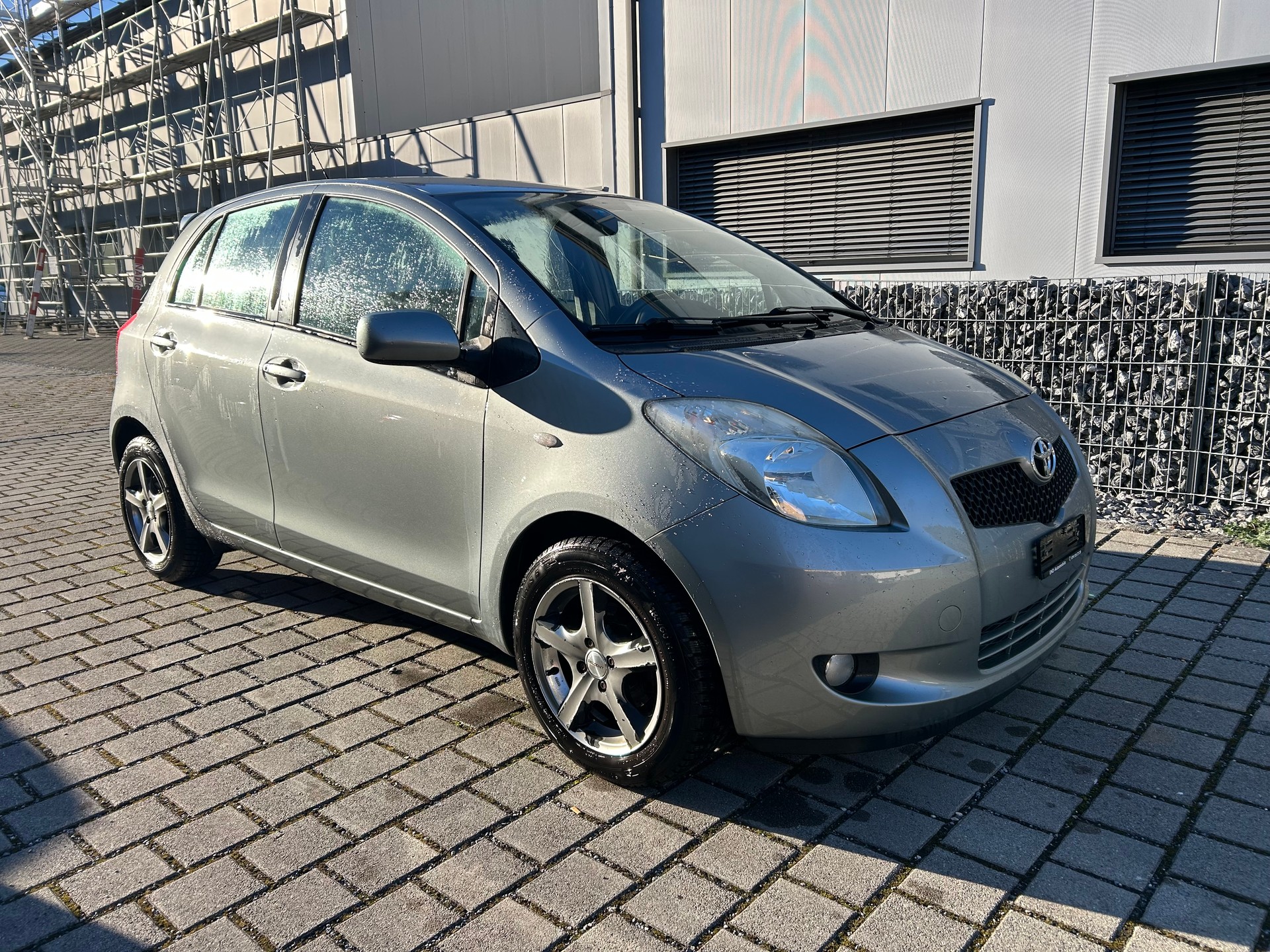 TOYOTA Yaris 1.33 Linea Sol-image-1