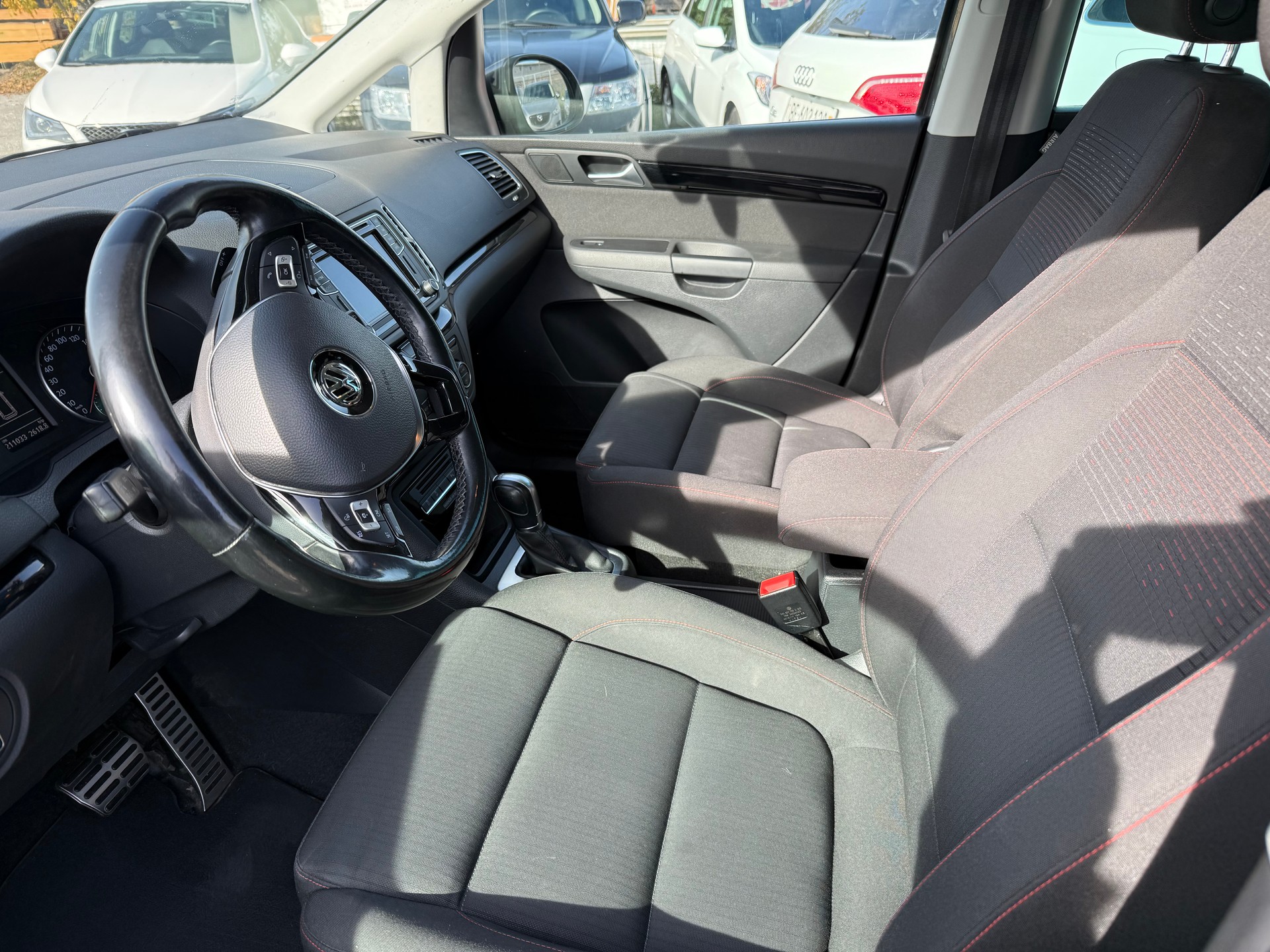 VW Sharan 2.0 TDI BMT Highline DSG-image-7