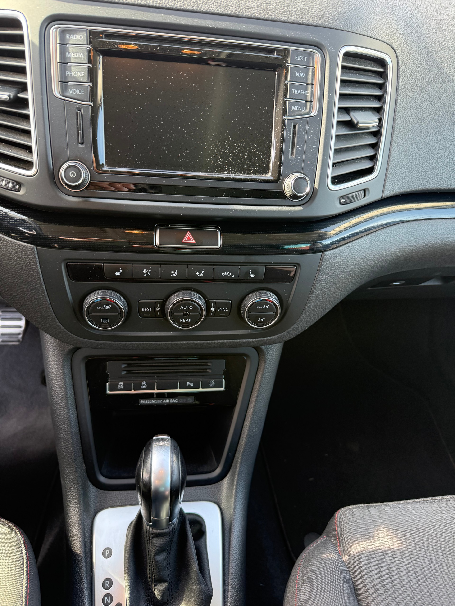 VW Sharan 2.0 TDI BMT Highline DSG-image-9