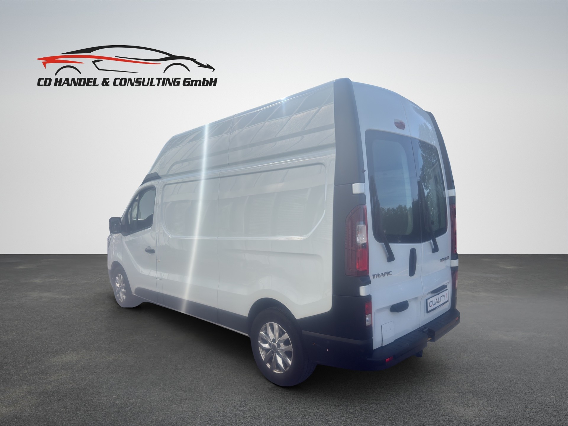 RENAULT Trafic 2.0 Blue dCi 150 Advance L1H2 EN-image-3