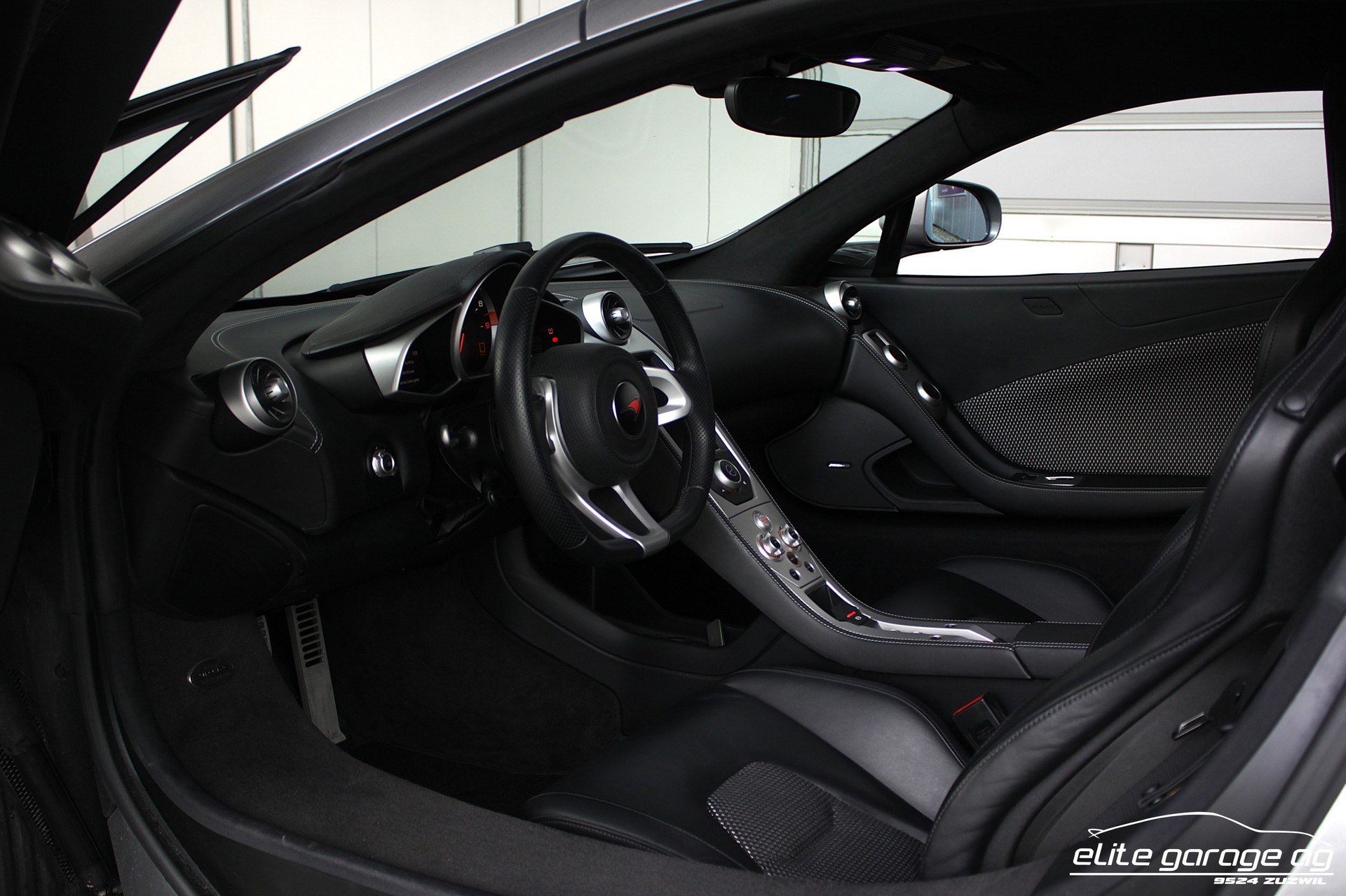 McLAREN MP4-12C FAB TERSO Coupé 3.8 V8 SSG-image-13
