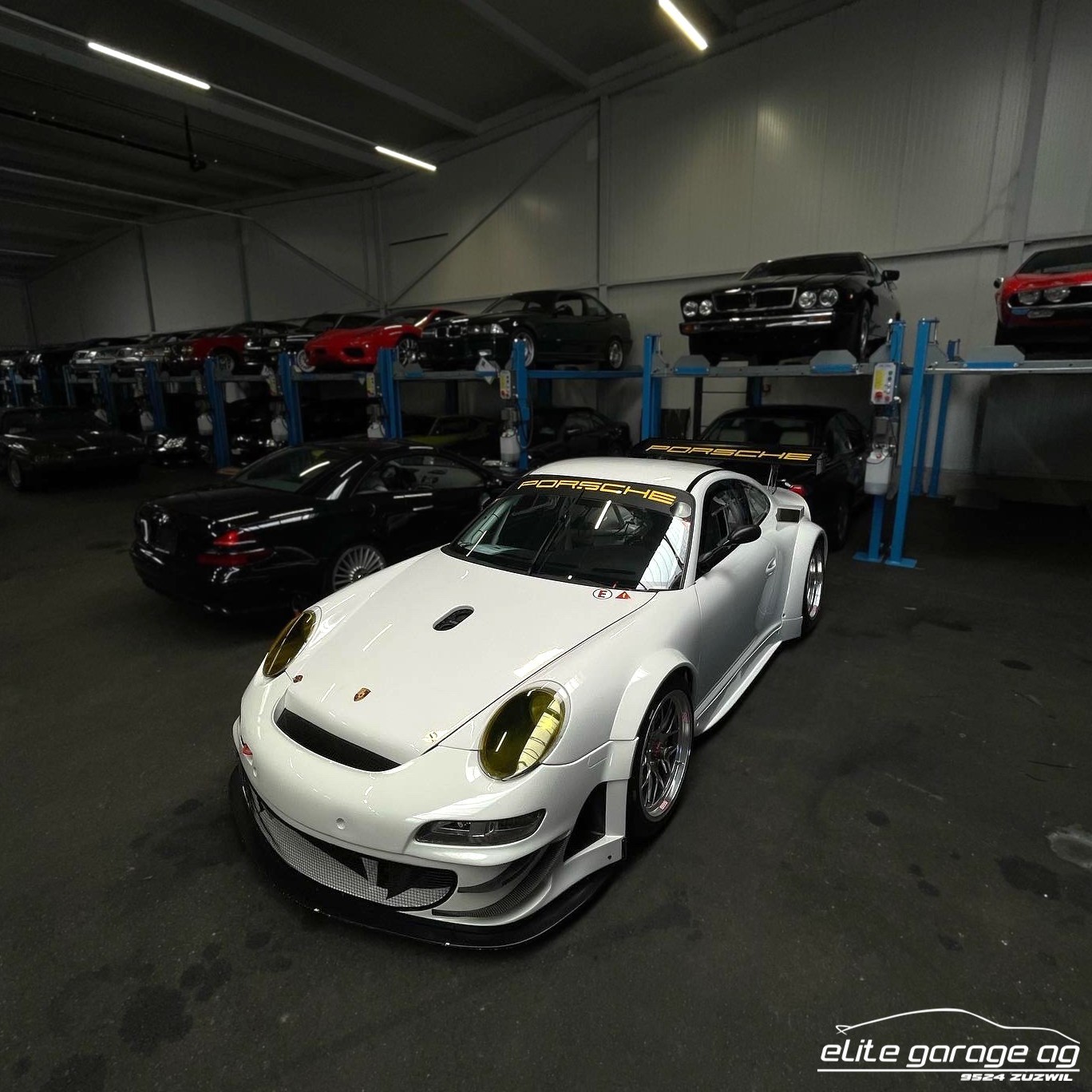 PORSCHE 911 997 Rennwagen-image-1