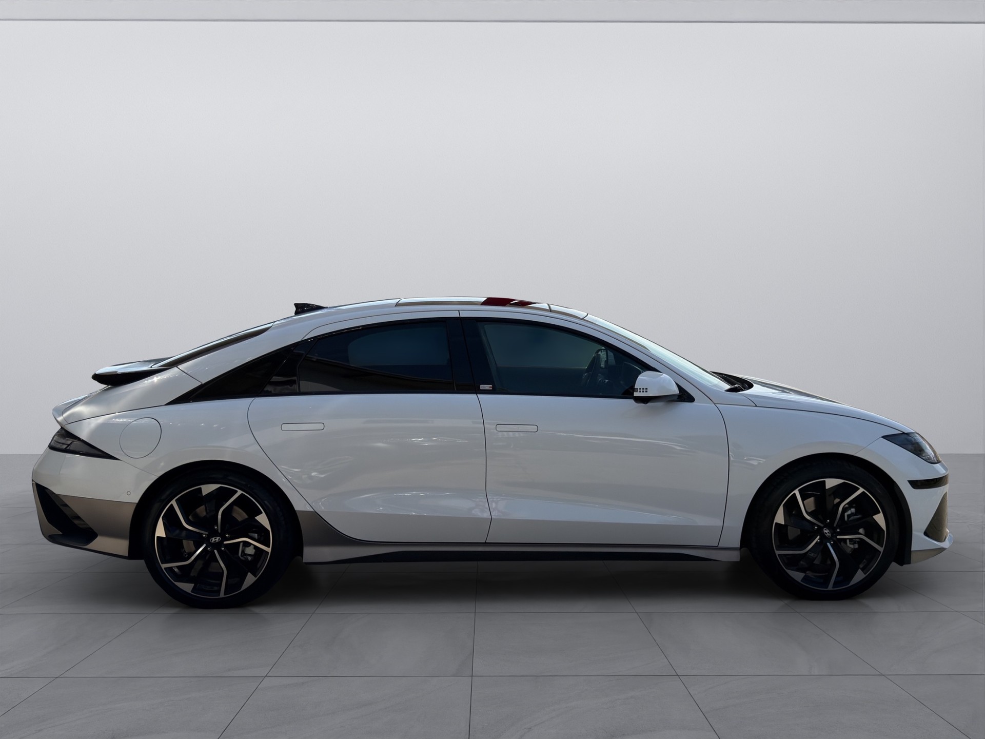 HYUNDAI Ioniq 6 Launch Edition 4WD-image-5