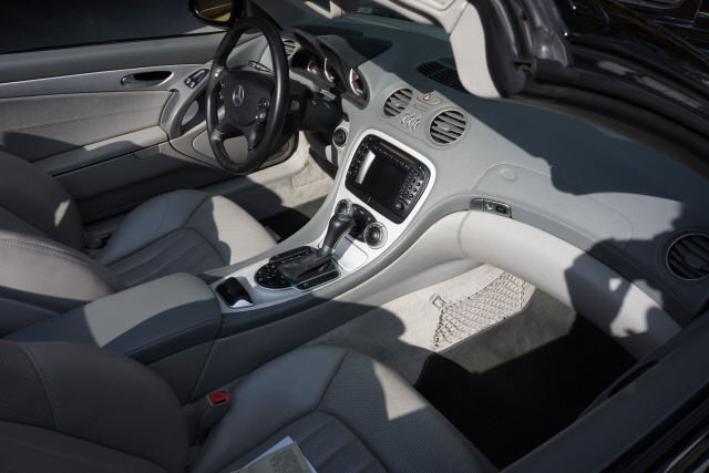 MERCEDES-BENZ SL 55 AMG-image-6