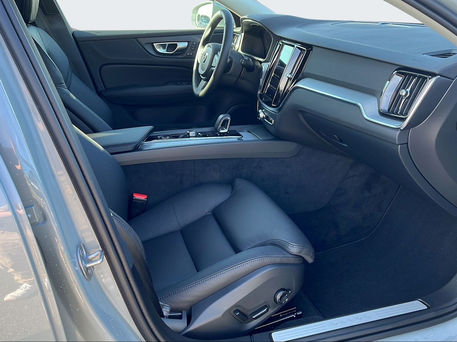 VOLVO V60 2.0 B3 Core-image-14