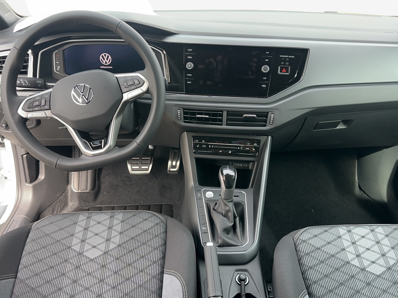 VW Polo 1.0 TSI R-Line DSG-image-7
