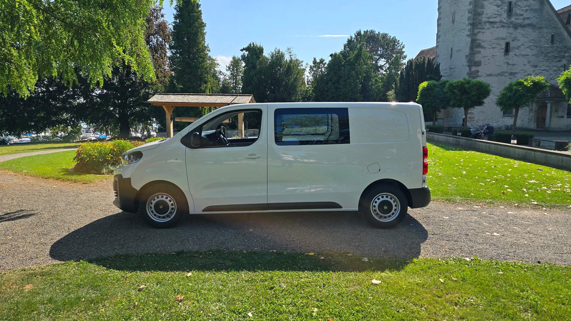 CITROEN Jumpy 1.5 BlueHDi 120 M Swiss Edition-image-3
