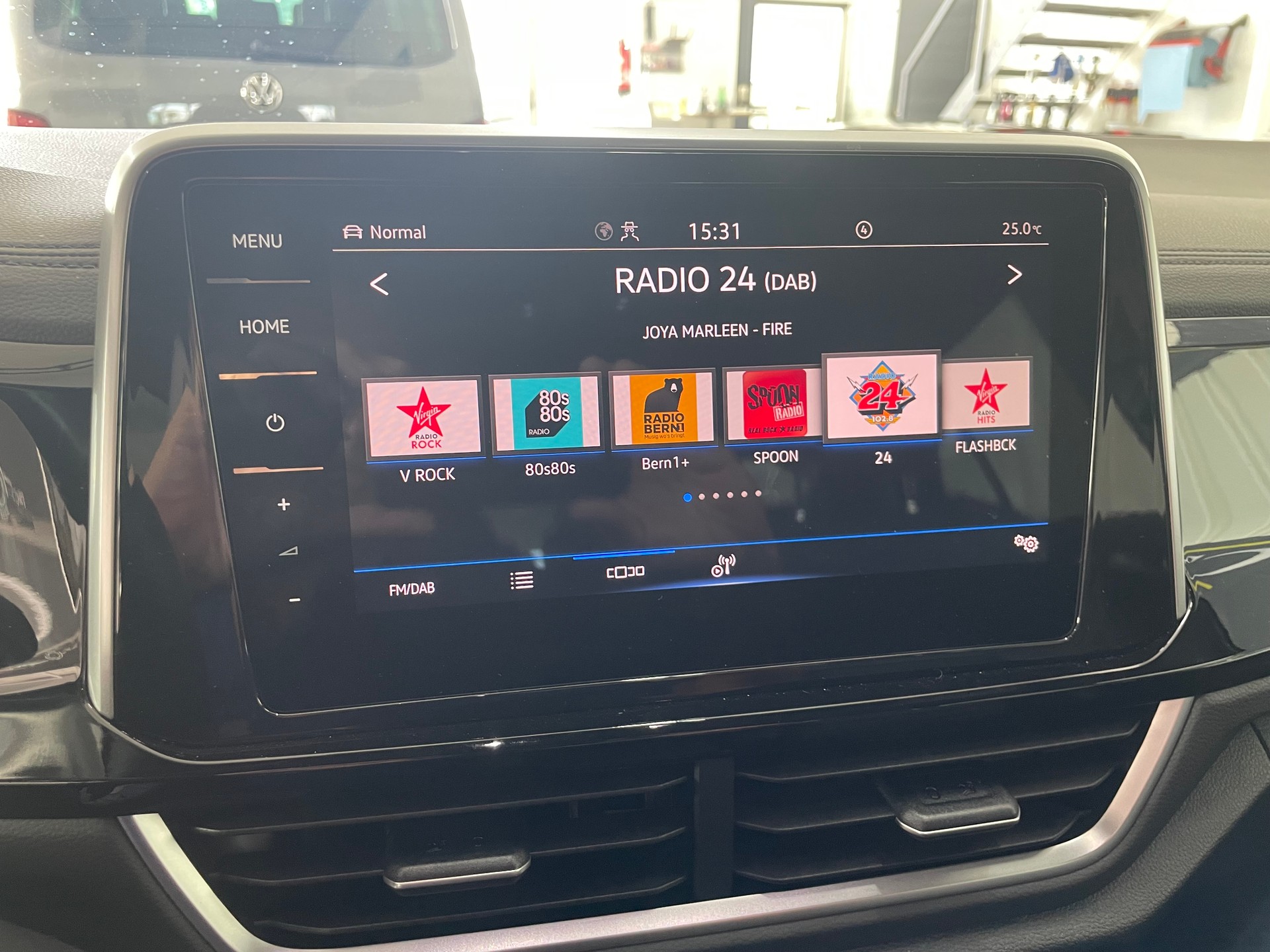 VW T-Roc 2.0 TSI R-Line 4M-image-11