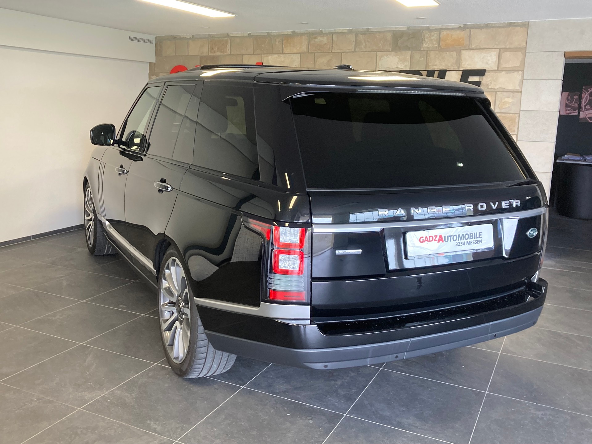 LAND ROVER Range Rover 5.0 V8 SC Autobiography Automatic-image-2