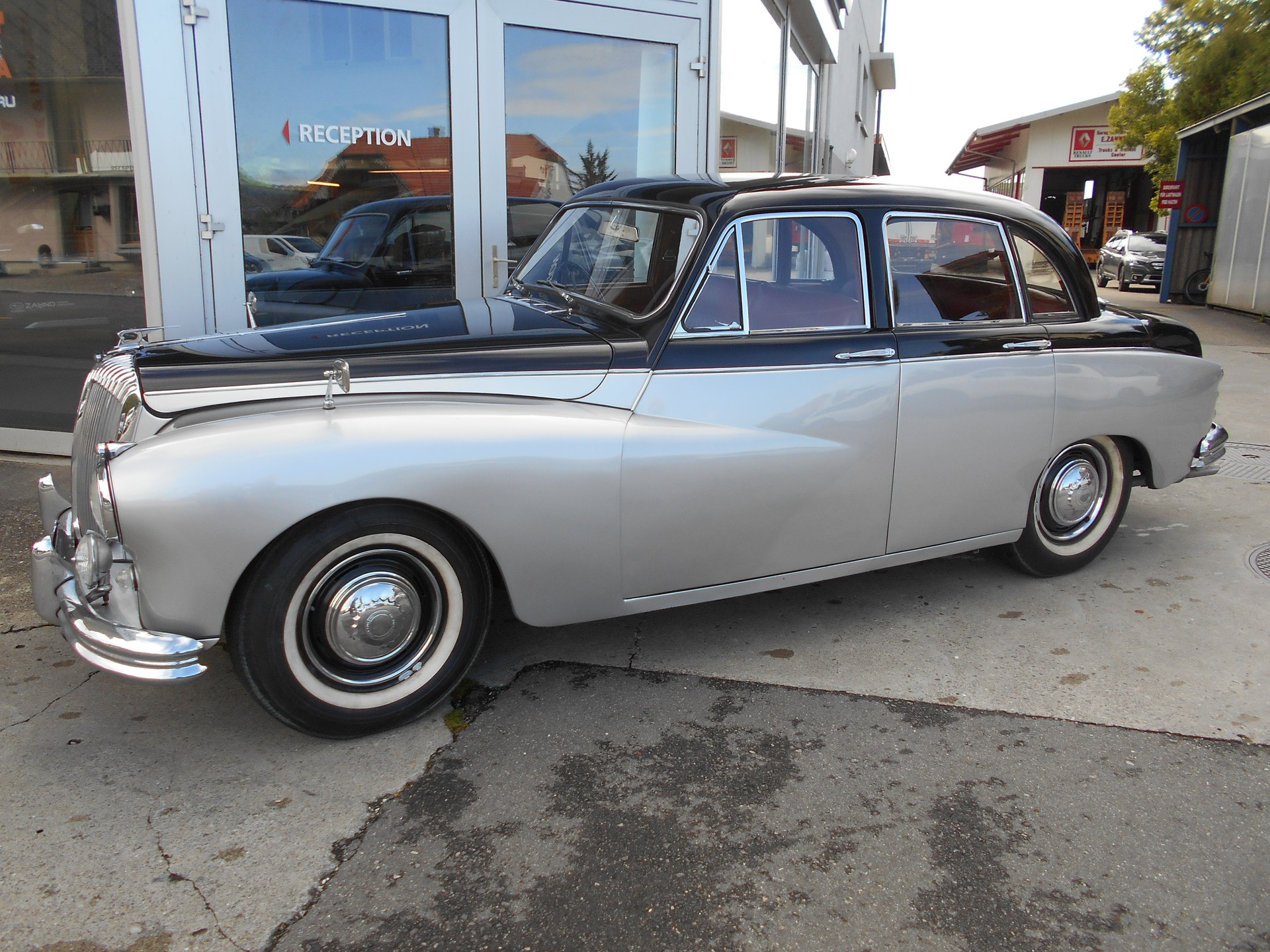DAIMLER Majestic Major Saloon-image-1