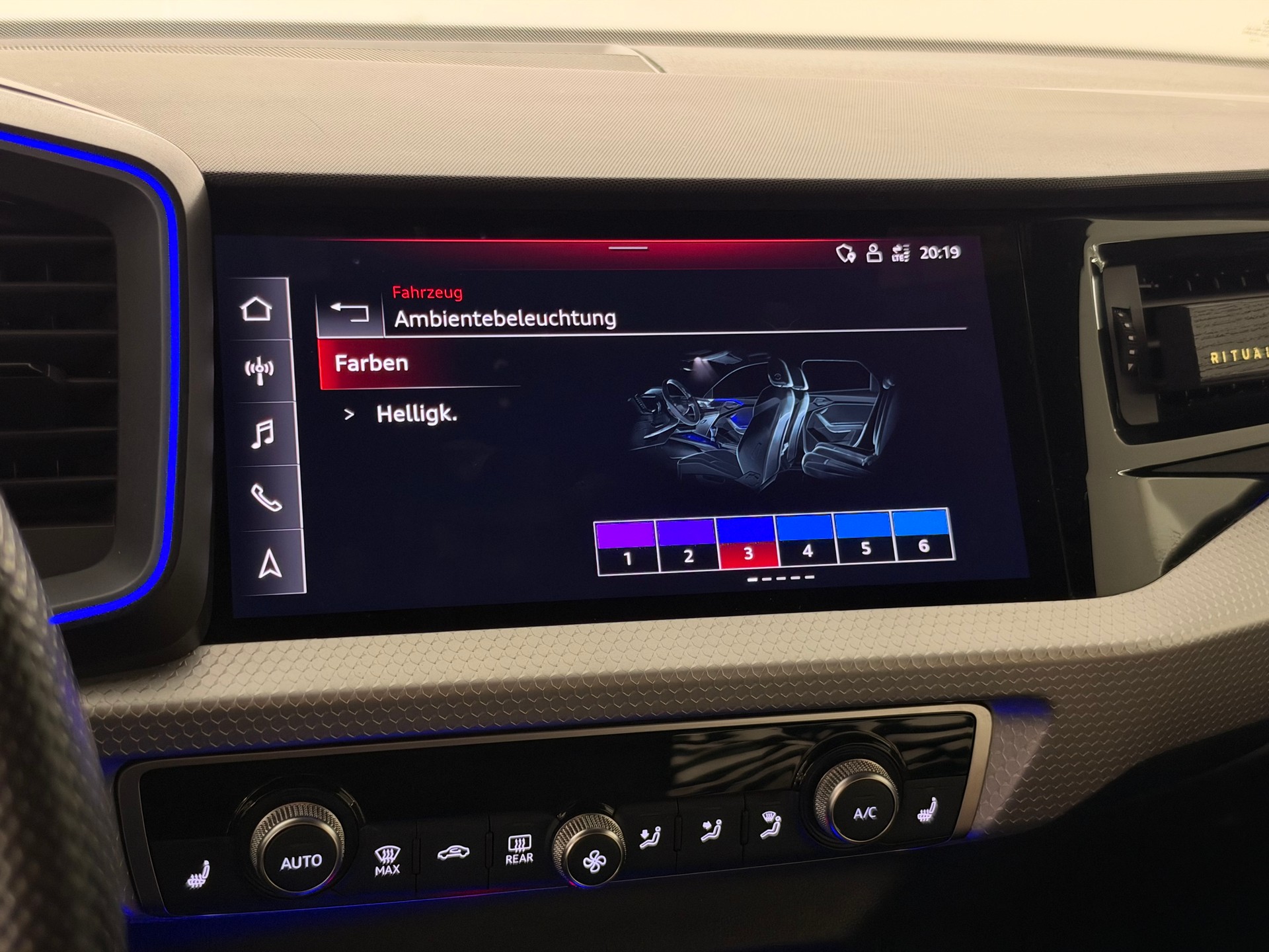 AUDI A1-image-14