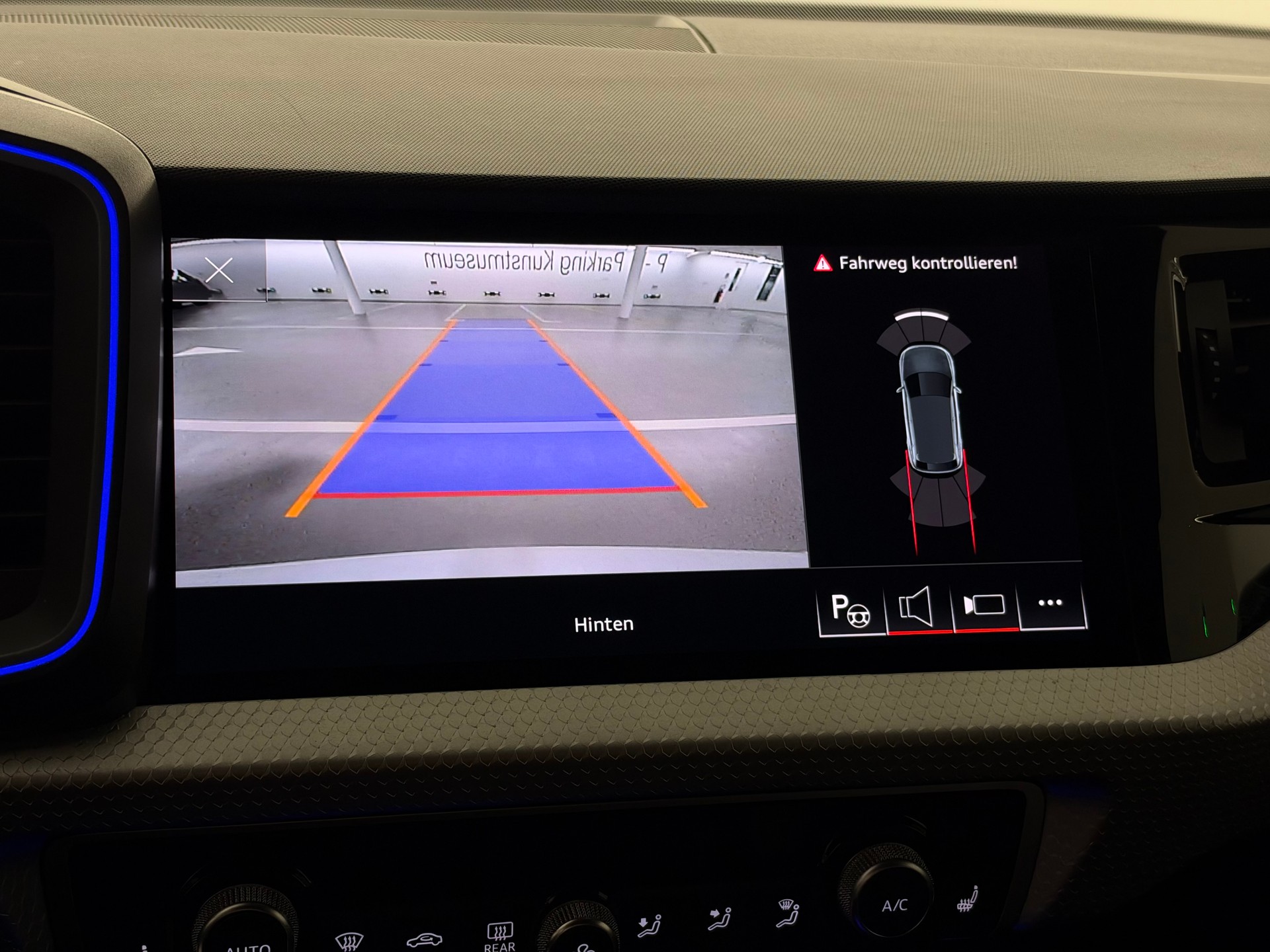 AUDI A1-image-17