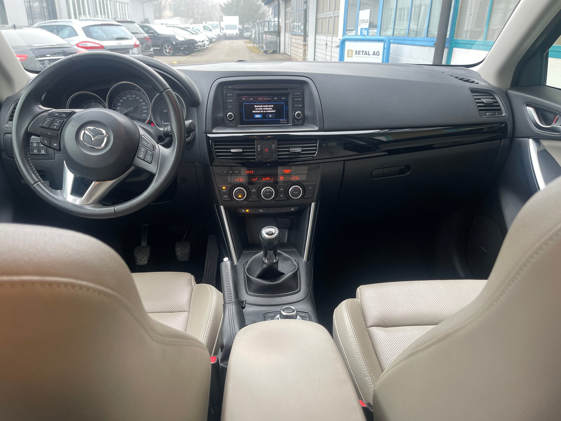 MAZDA CX-5 2.2 D HP Revolution AWD-image-6