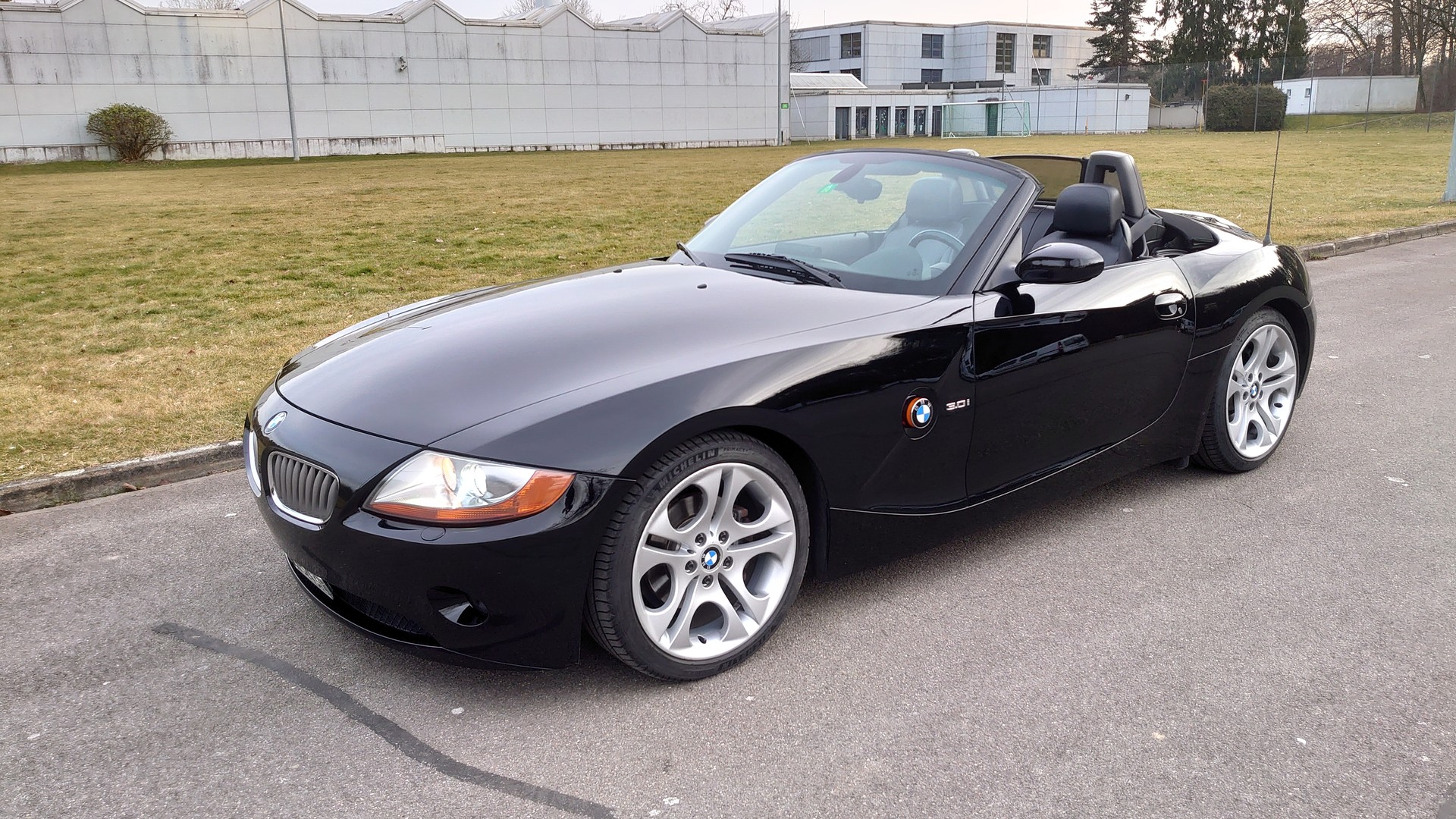 BMW Z4 3.0i Roadster-image-0