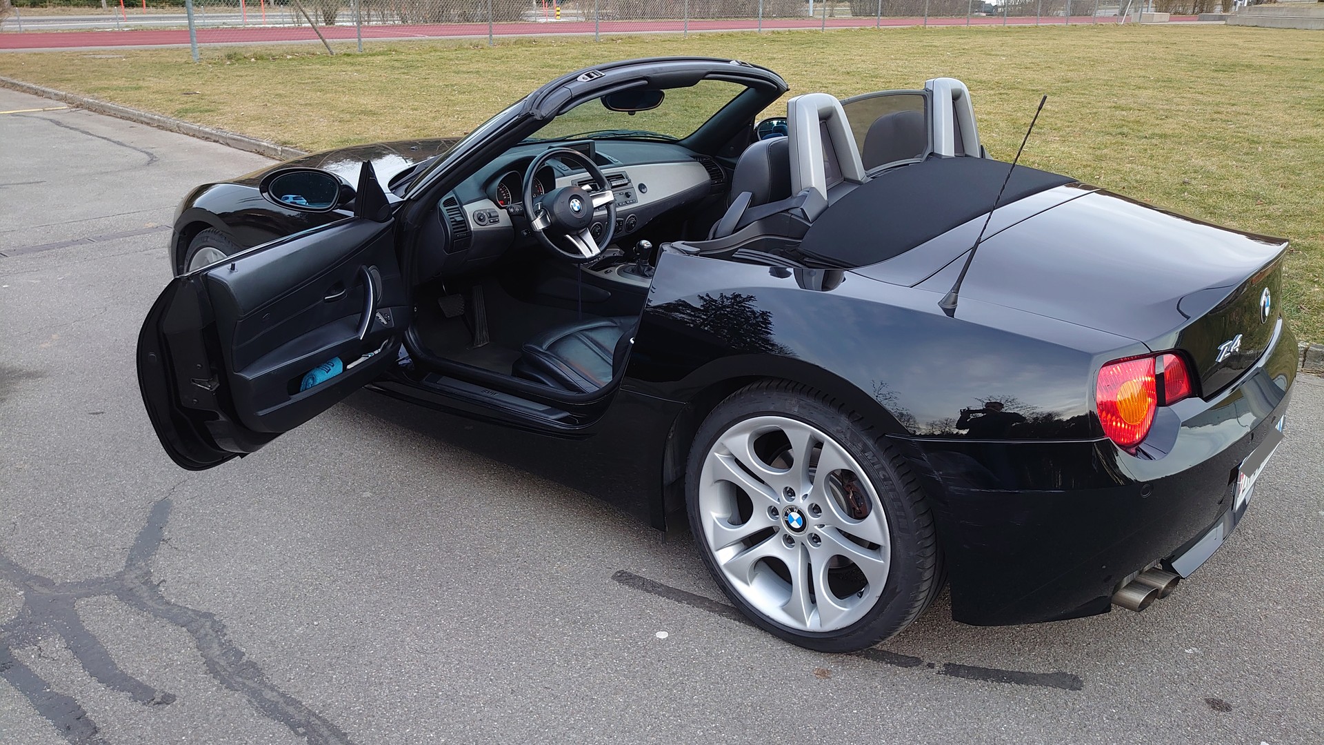 BMW Z4 3.0i Roadster-image-3