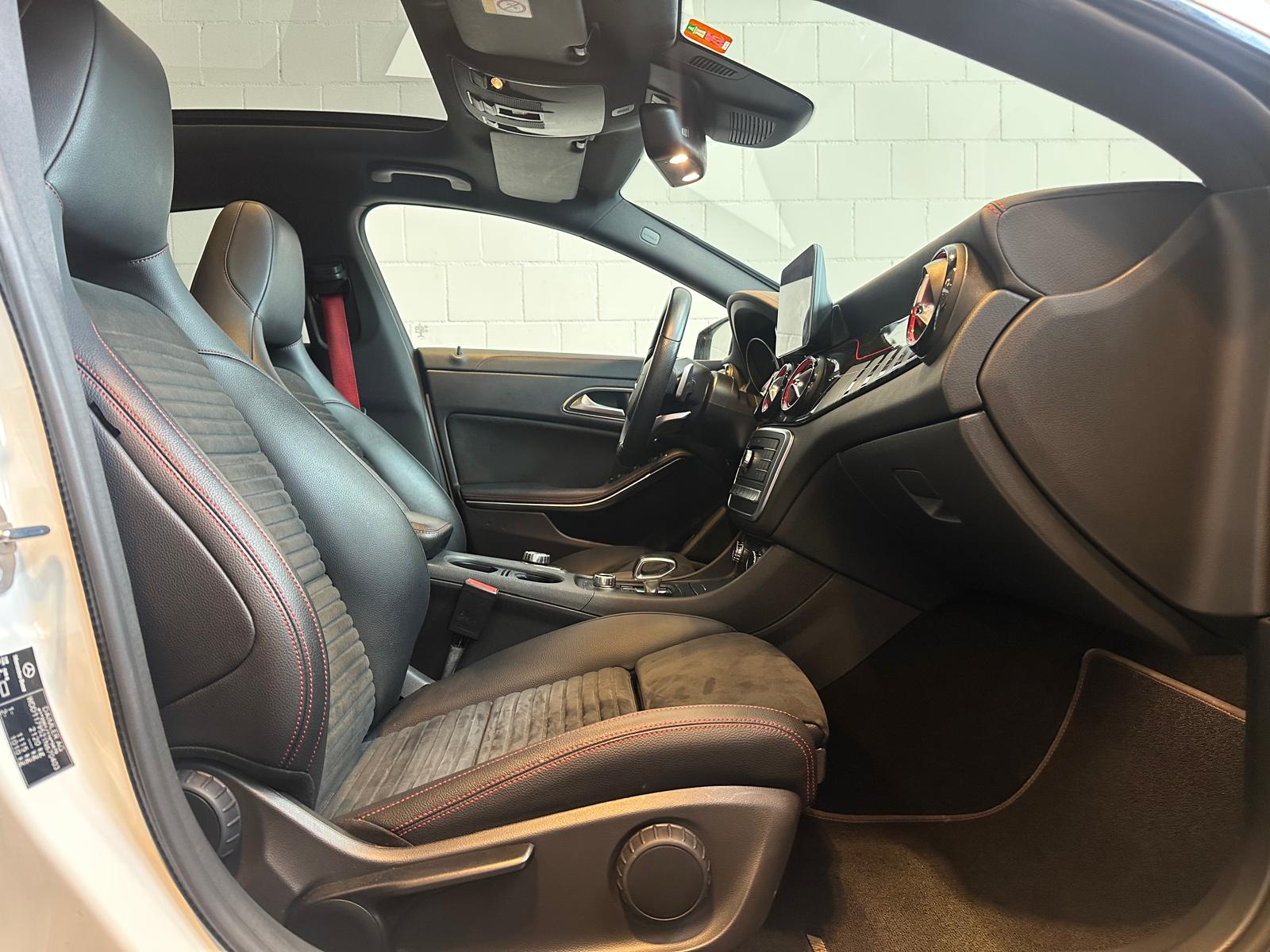 MERCEDES-BENZ CLA Shooting Brake 45 AMG 4Matic Speedshift-image-8