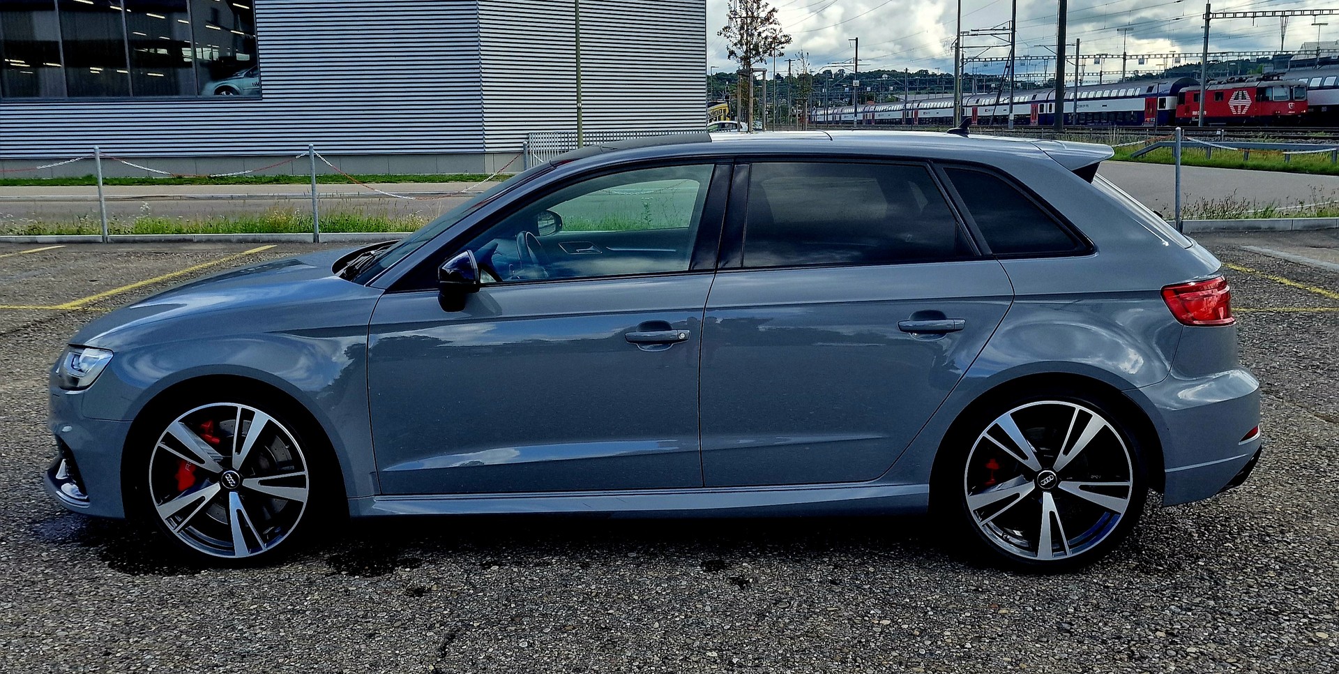 AUDI ABT RS3 480PS - Sportback 2.5 TSI quattro S-tronic - Nardo Grau / Leasing möglich!-image-18