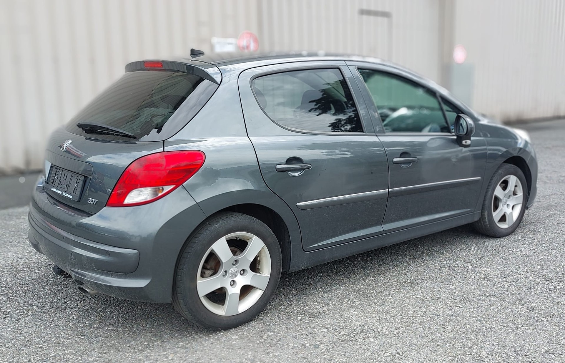 PEUGEOT 207 1.6 16V Sport-image-4