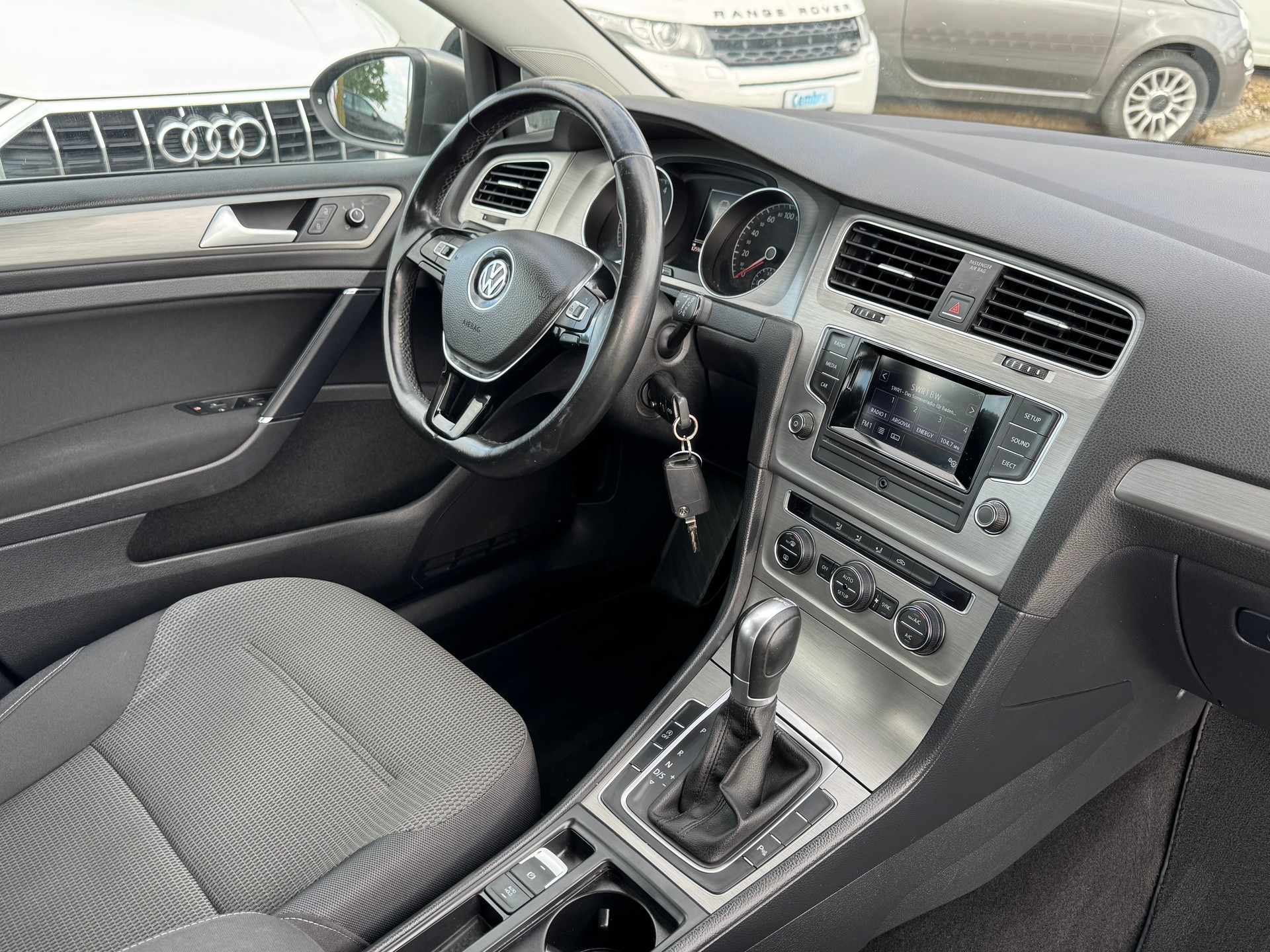 VW Golf Variant 1.4 TSI Comfortline DSG-image-6