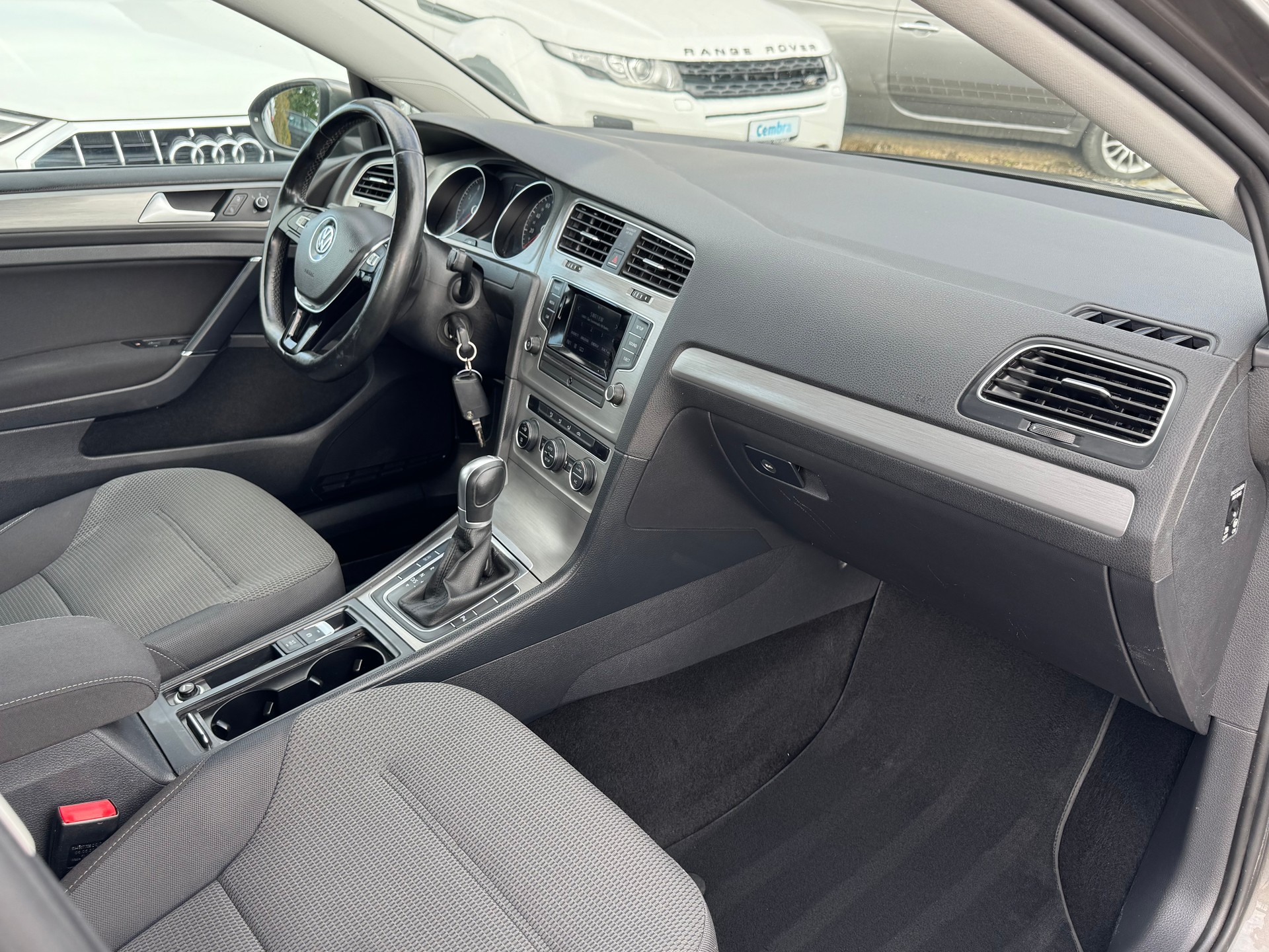 VW Golf Variant 1.4 TSI Comfortline DSG-image-5