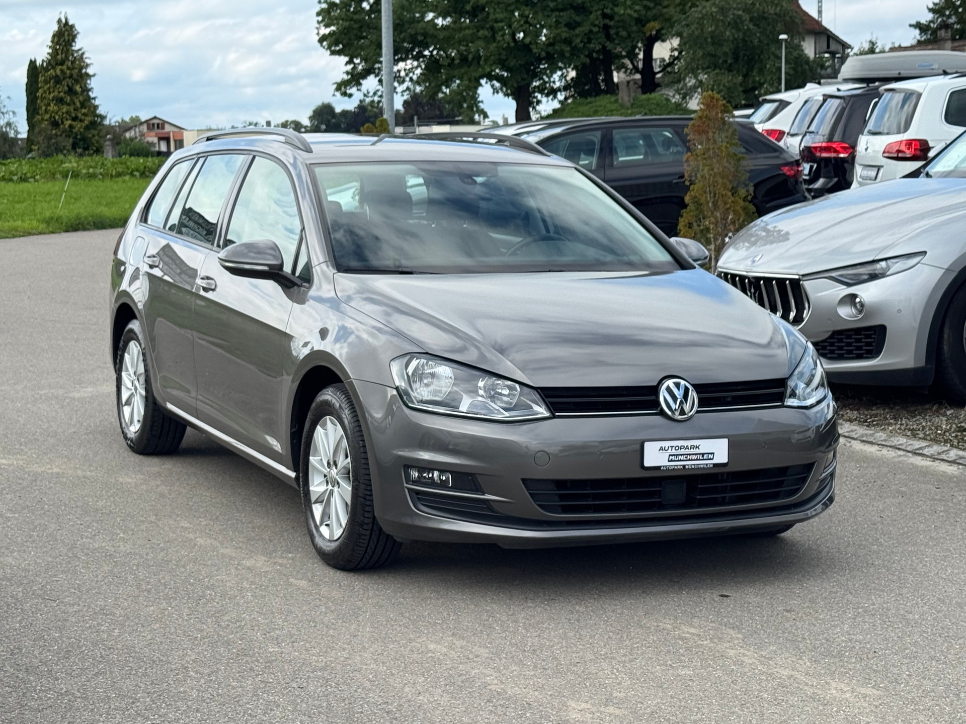 VW Golf Variant 1.4 TSI Comfortline DSG-image-1