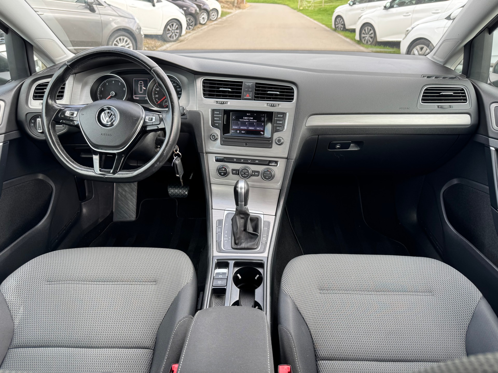 VW Golf Variant 1.4 TSI Comfortline DSG-image-7