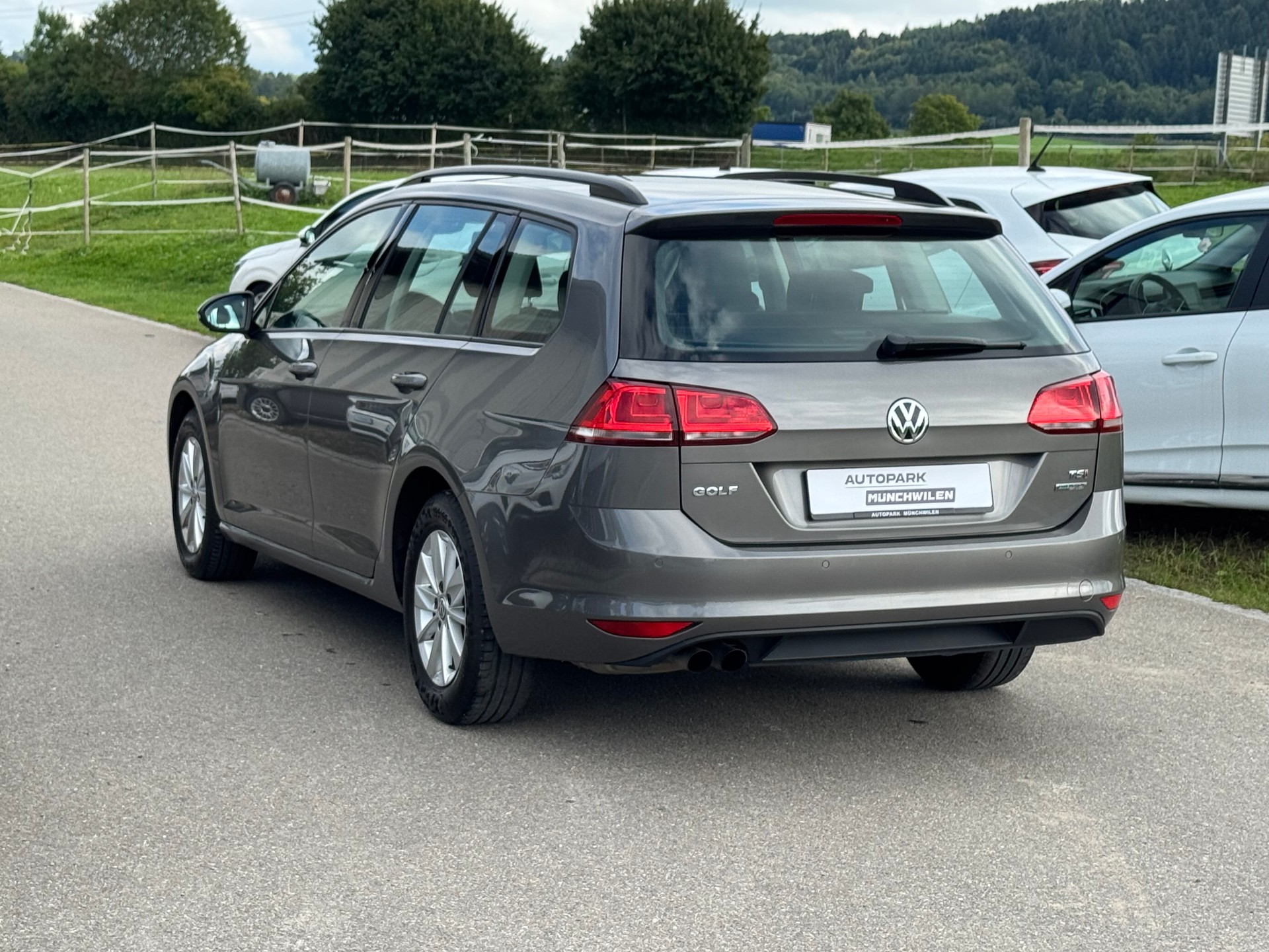 VW Golf Variant 1.4 TSI Comfortline DSG-image-3