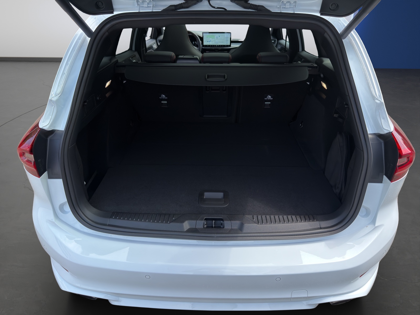 FORD Focus Station Wagon 2.3 EcoB ST X-image-15