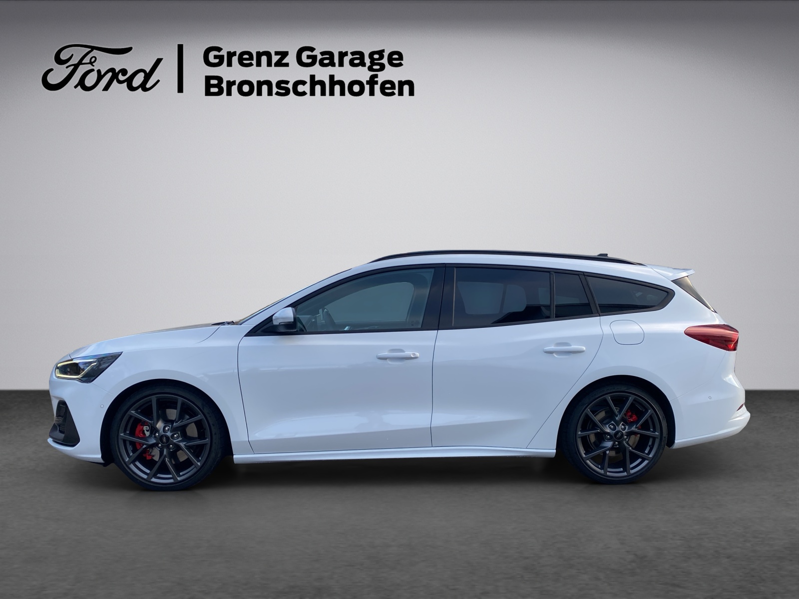 FORD Focus Station Wagon 2.3 EcoB ST X-image-1