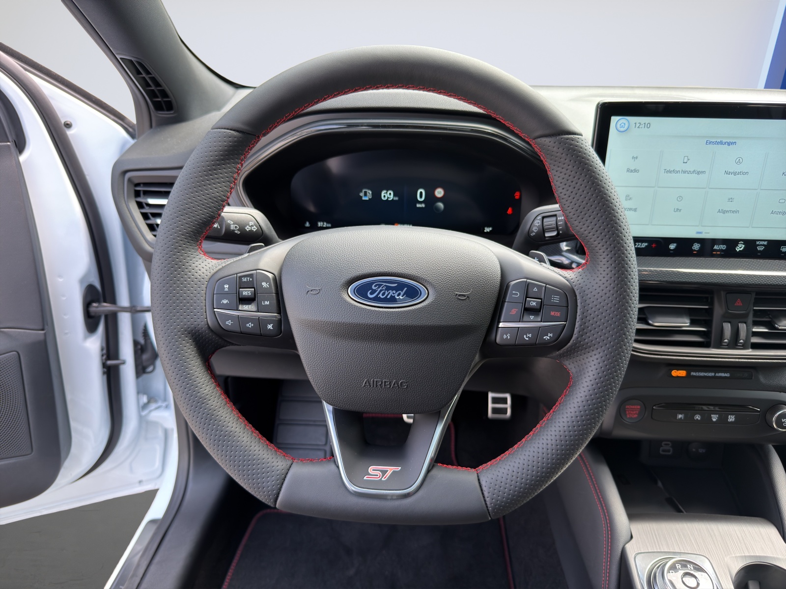 FORD Focus Station Wagon 2.3 EcoB ST X-image-10