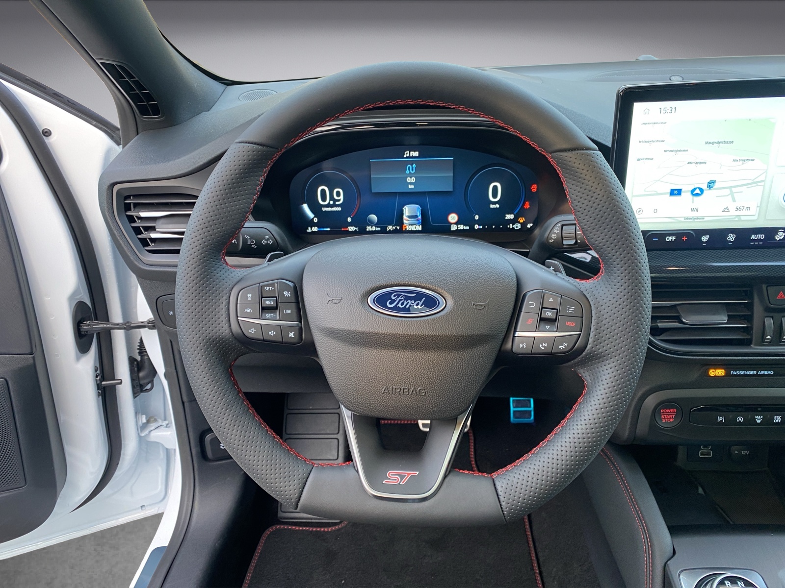 FORD Focus Station Wagon 2.3 EcoB ST X-image-10