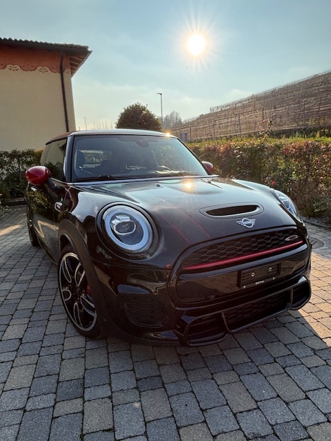 MINI Cooper John Cooper Works Steptronic-image-2